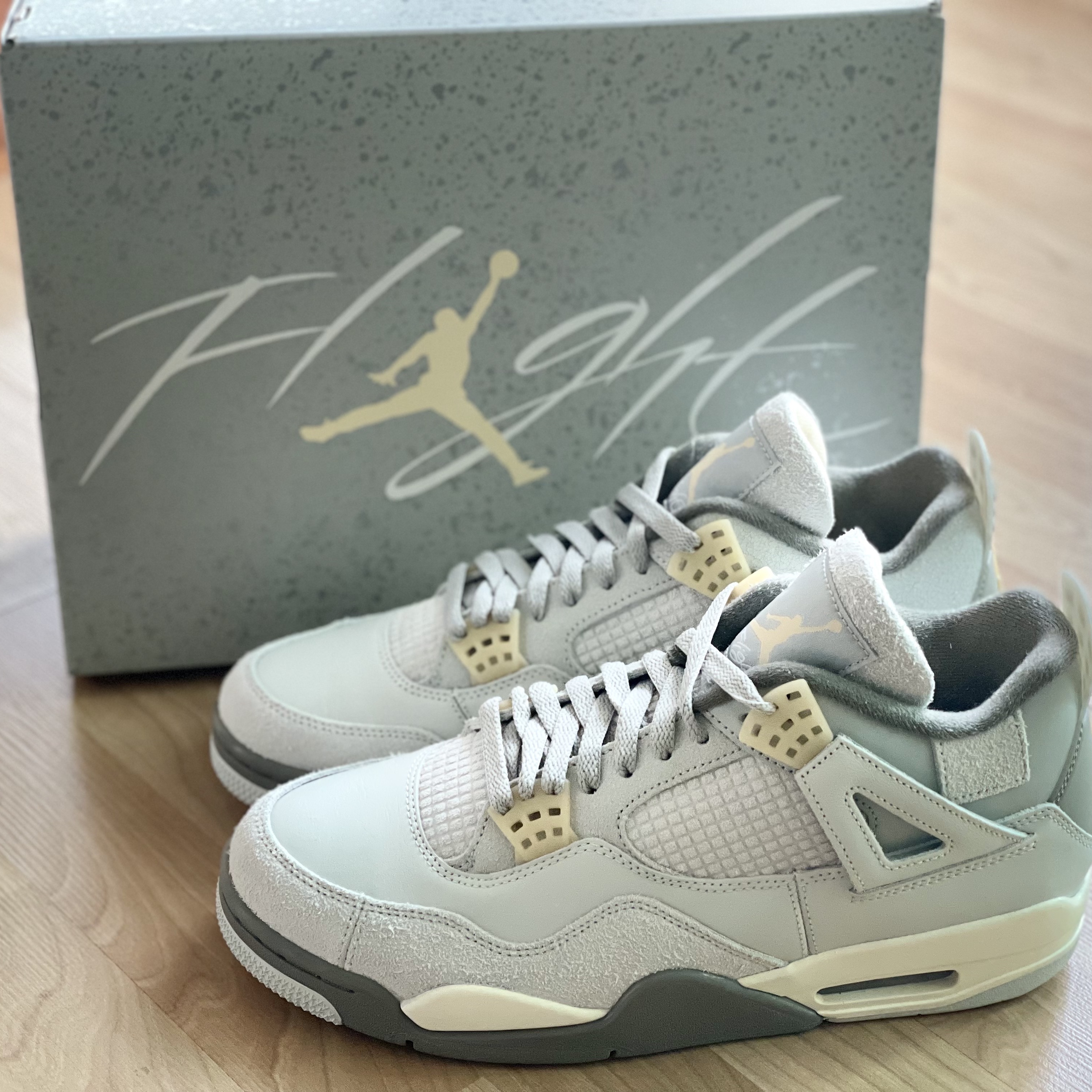 Jordan 4 Retro SE Craft 착용 스타일 - 1