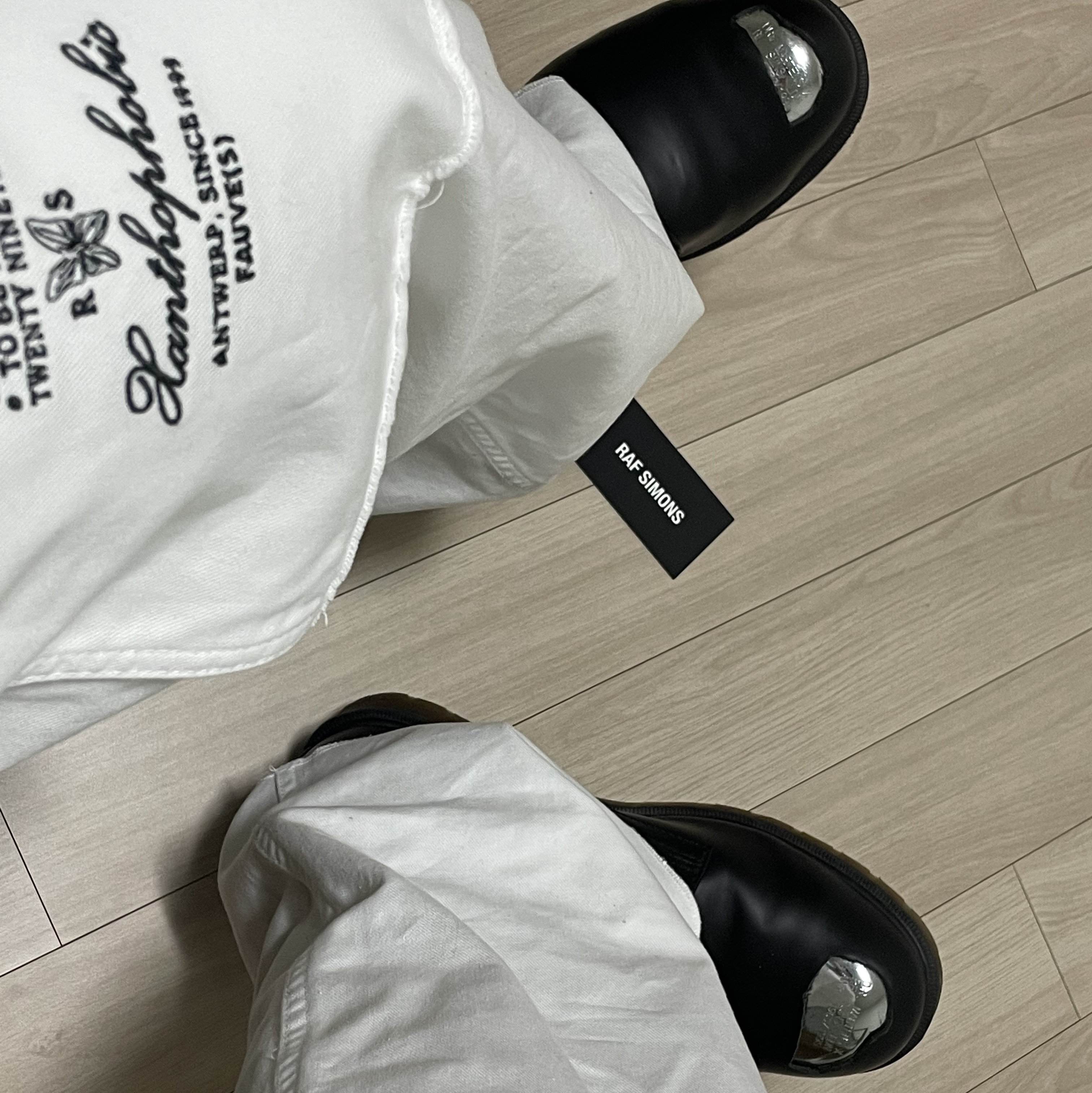Dr. Martens x Raf Simons Keaton II Steel Toe Black 착용 스타일