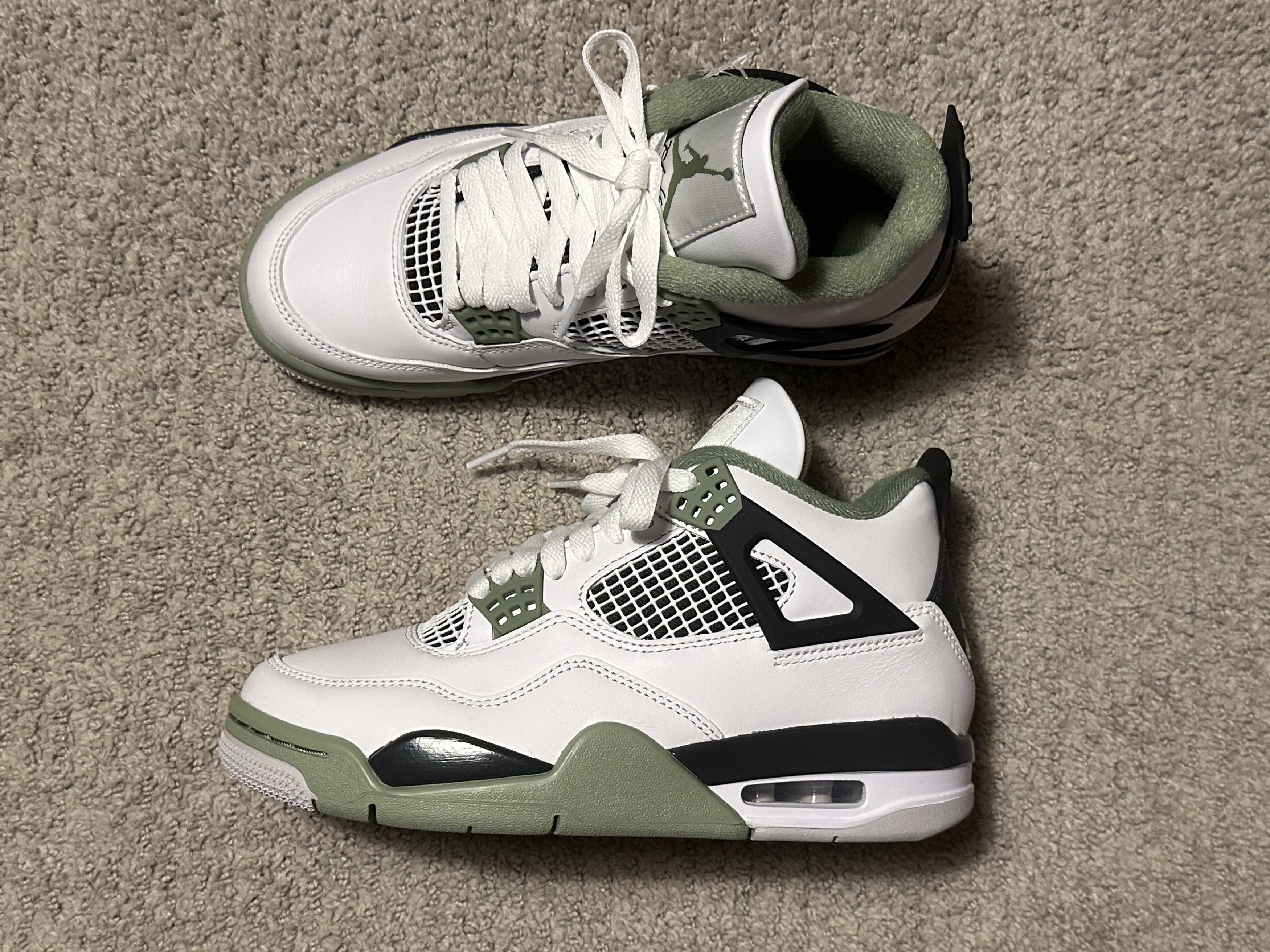 (W) Jordan 4 Retro Oil Green 착용 스타일 - 3