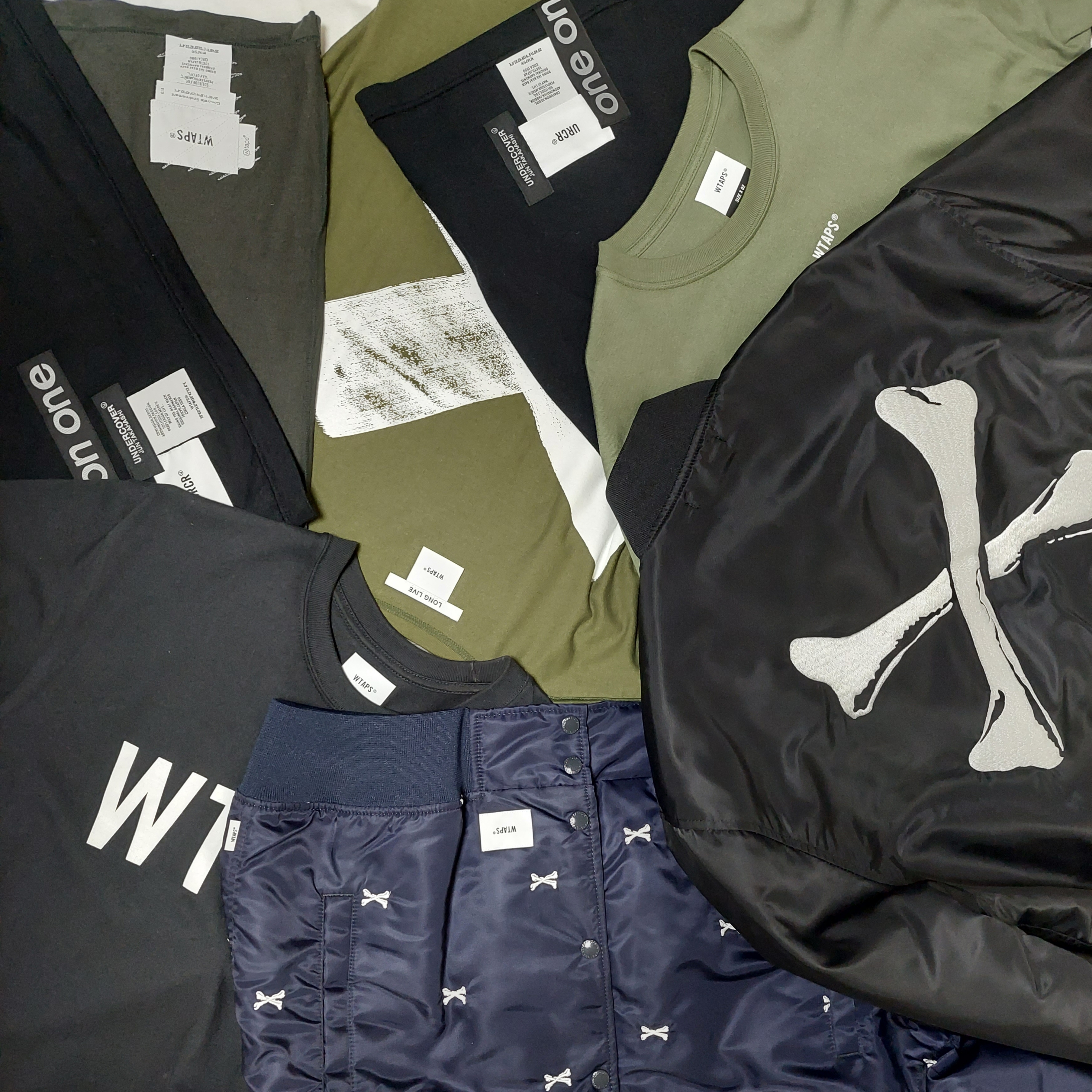 Supreme x WTAPS Crewneck Black - 21FW 착용 스타일