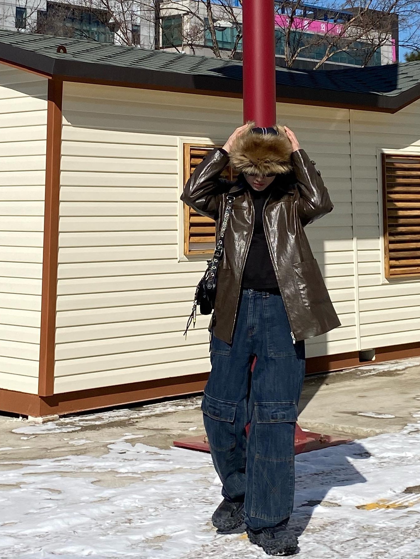 Supreme x True Religion Gore-Tex Trooper Denim - 22FW, Supreme x True Religion Gore-Tex Trooper Black - 22FW 착용 스타일