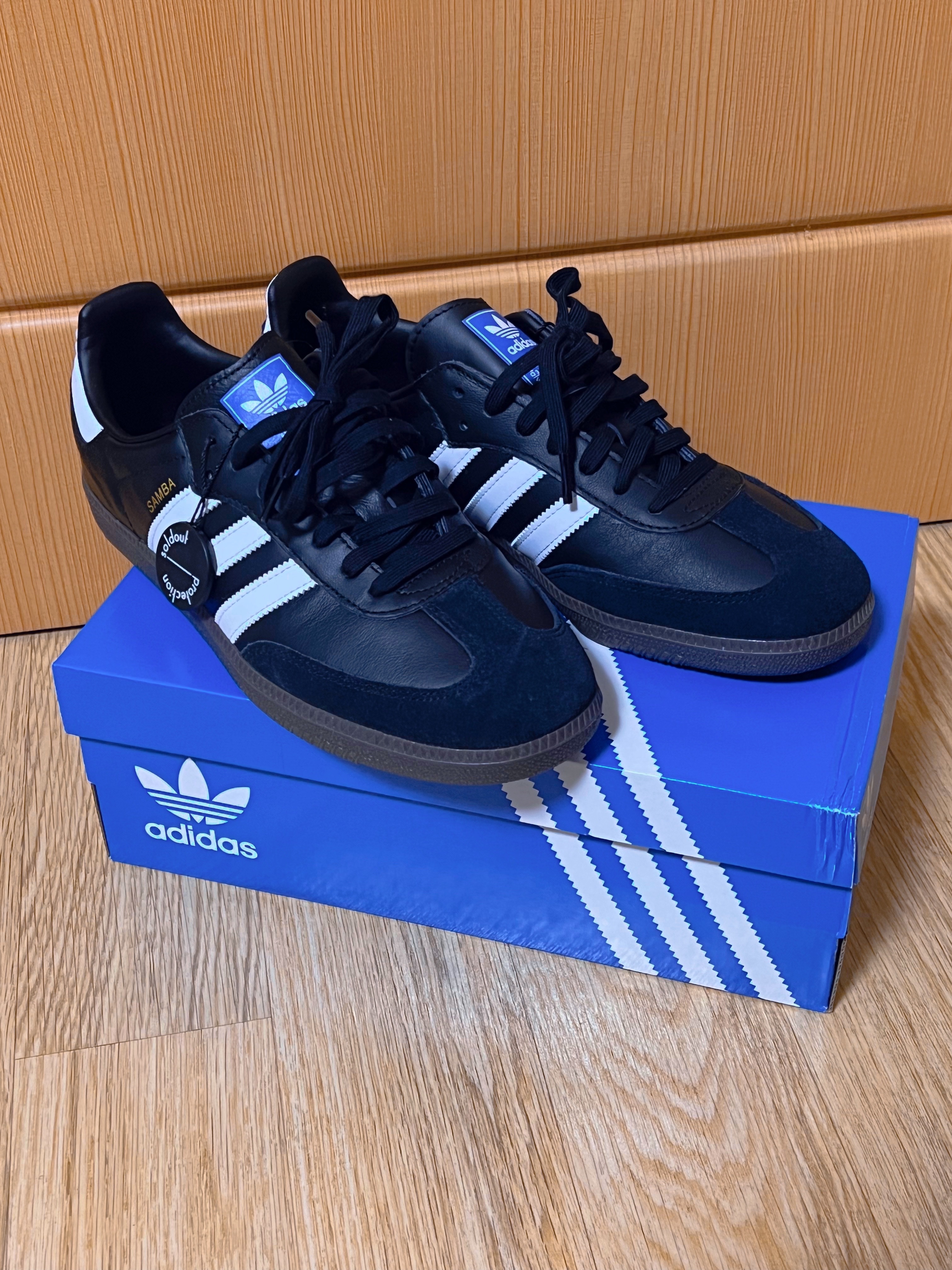 Adidas Samba OG Black White Gum 착용 스타일 - 2