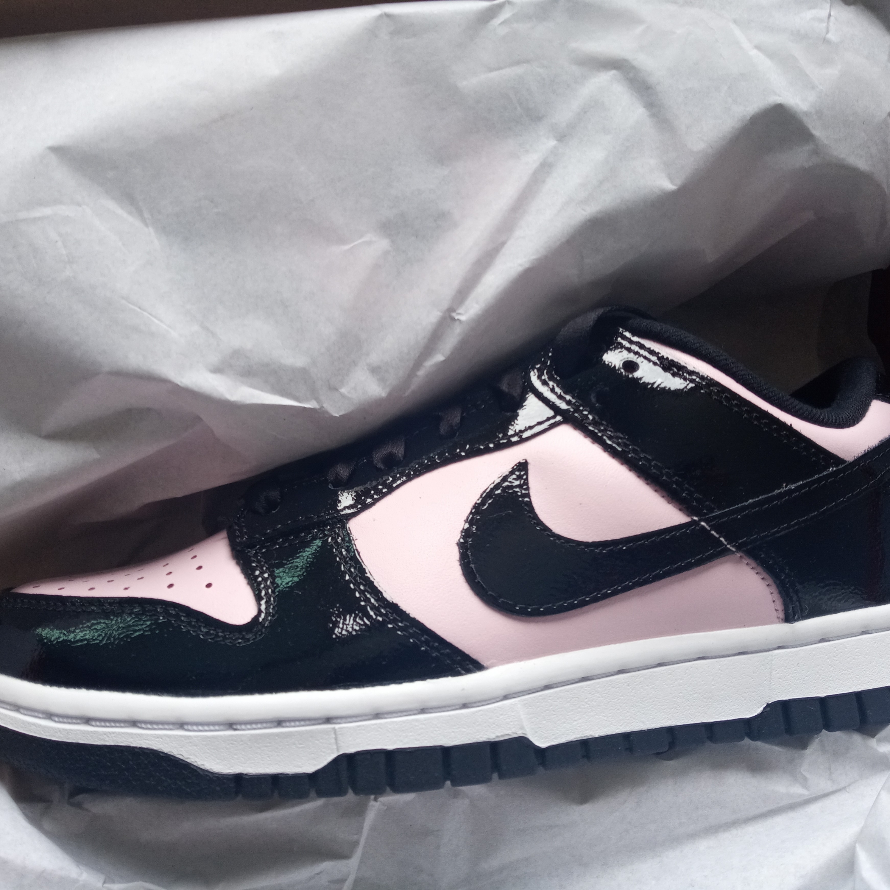 (W) Nike Dunk Low Essential Pink Foam Black 착용 스타일
