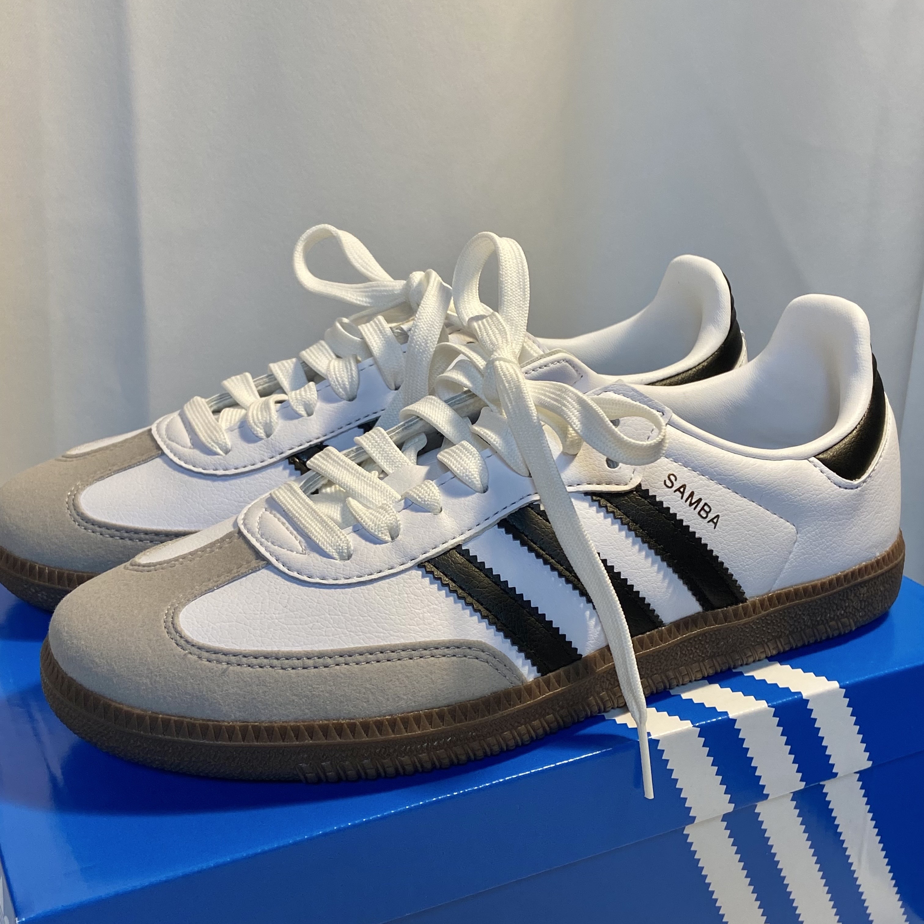 Adidas Samba Vegan White Black 착용 스타일 - 3