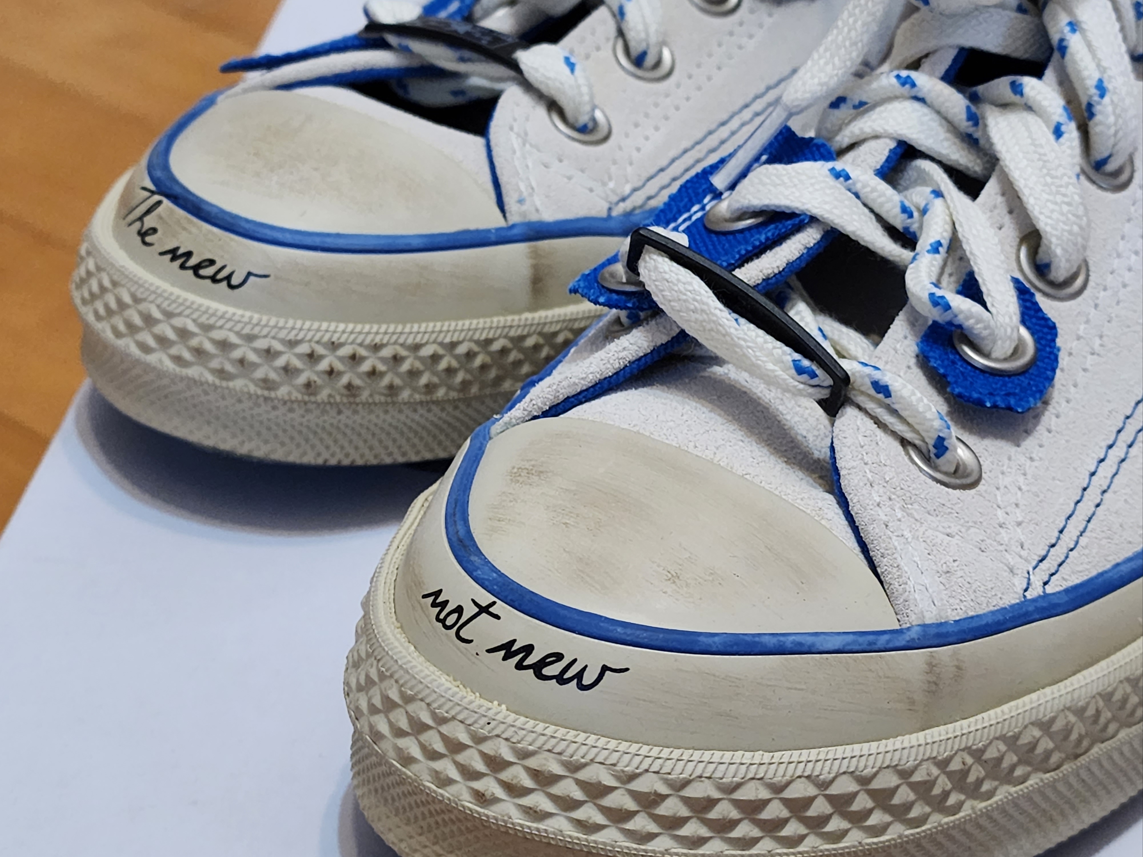 Converse x Ader Error Chuck 70 High White 착용 스타일 - 4
