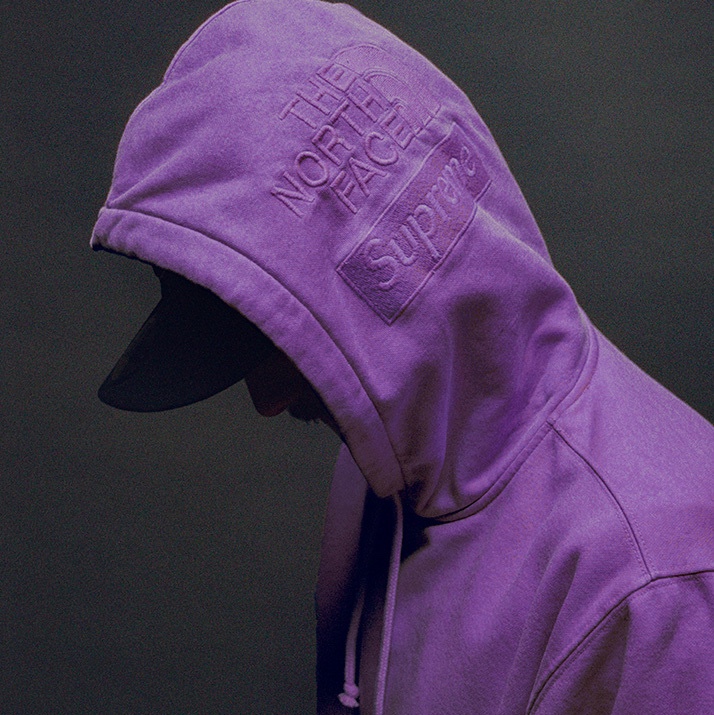 Supreme x The North Face Pigment Printed Hooded Sweatshirt Purple - 22FW 착용 스타일