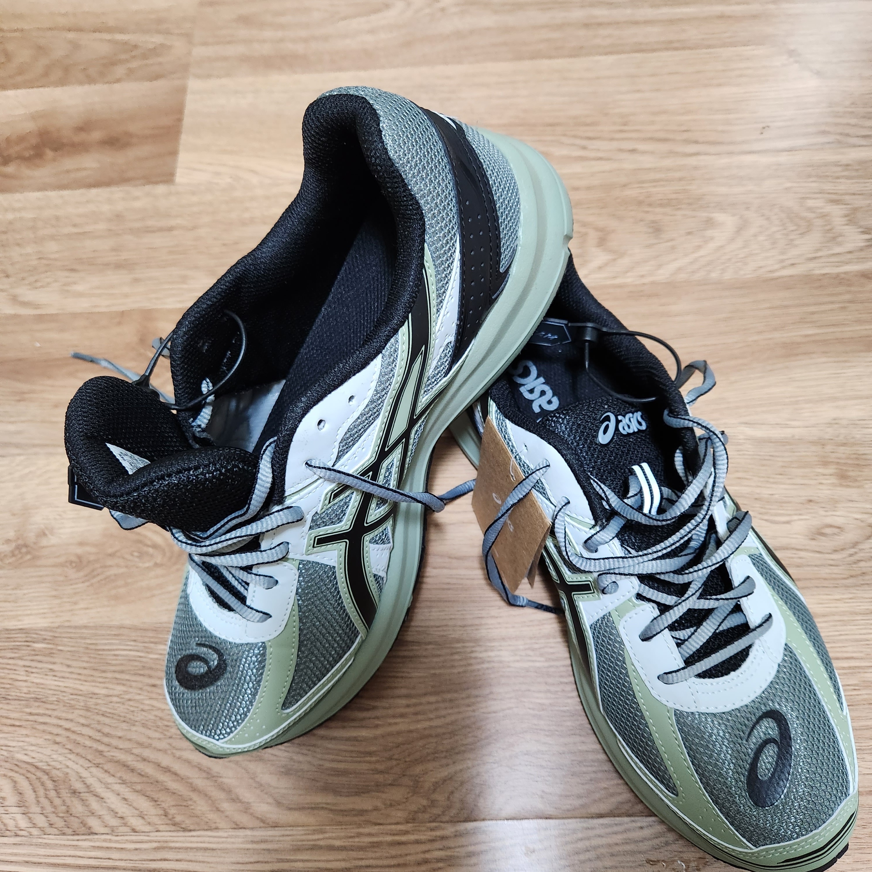 Asics Jog 100 S Sheet Rock - 2E Wide 착용 스타일