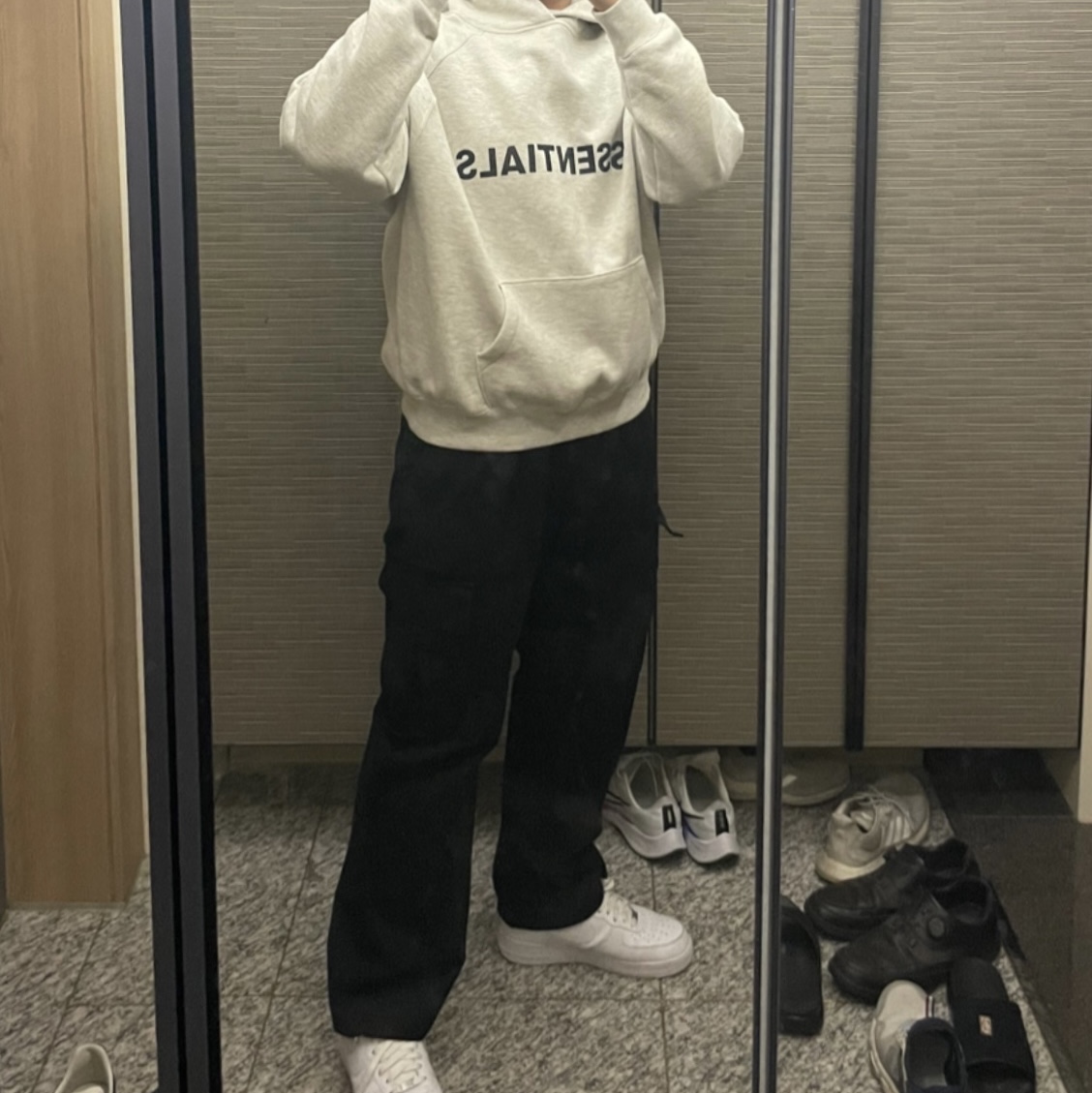 Essentials 3D Silicon Applique Pullover Hoodie Oatmeal/Oatmeal Heather/Light Heather Oatmeal 2020 착용 스타일 - 2