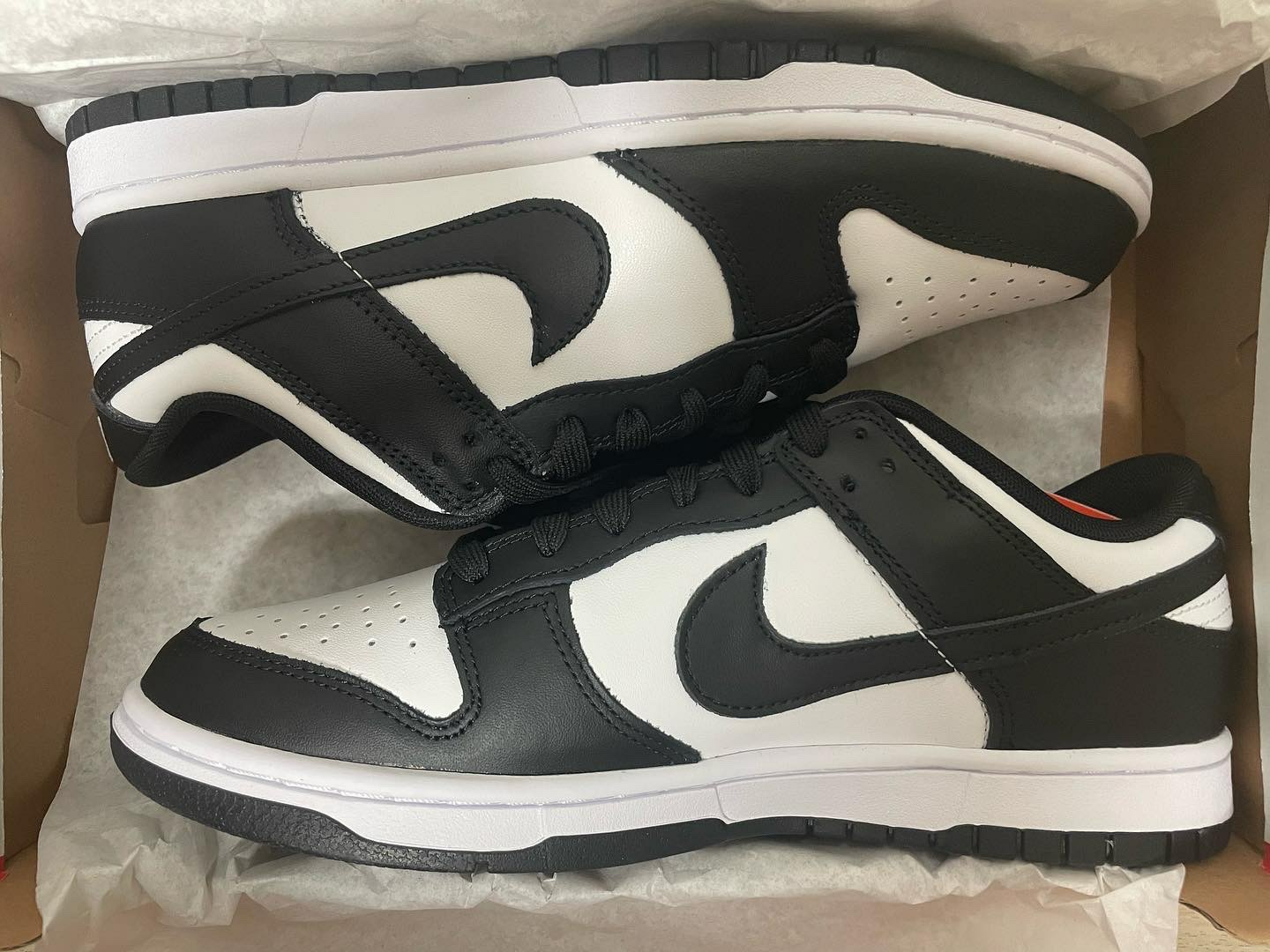 Nike Dunk Low Retro Black 착용 스타일 - 1