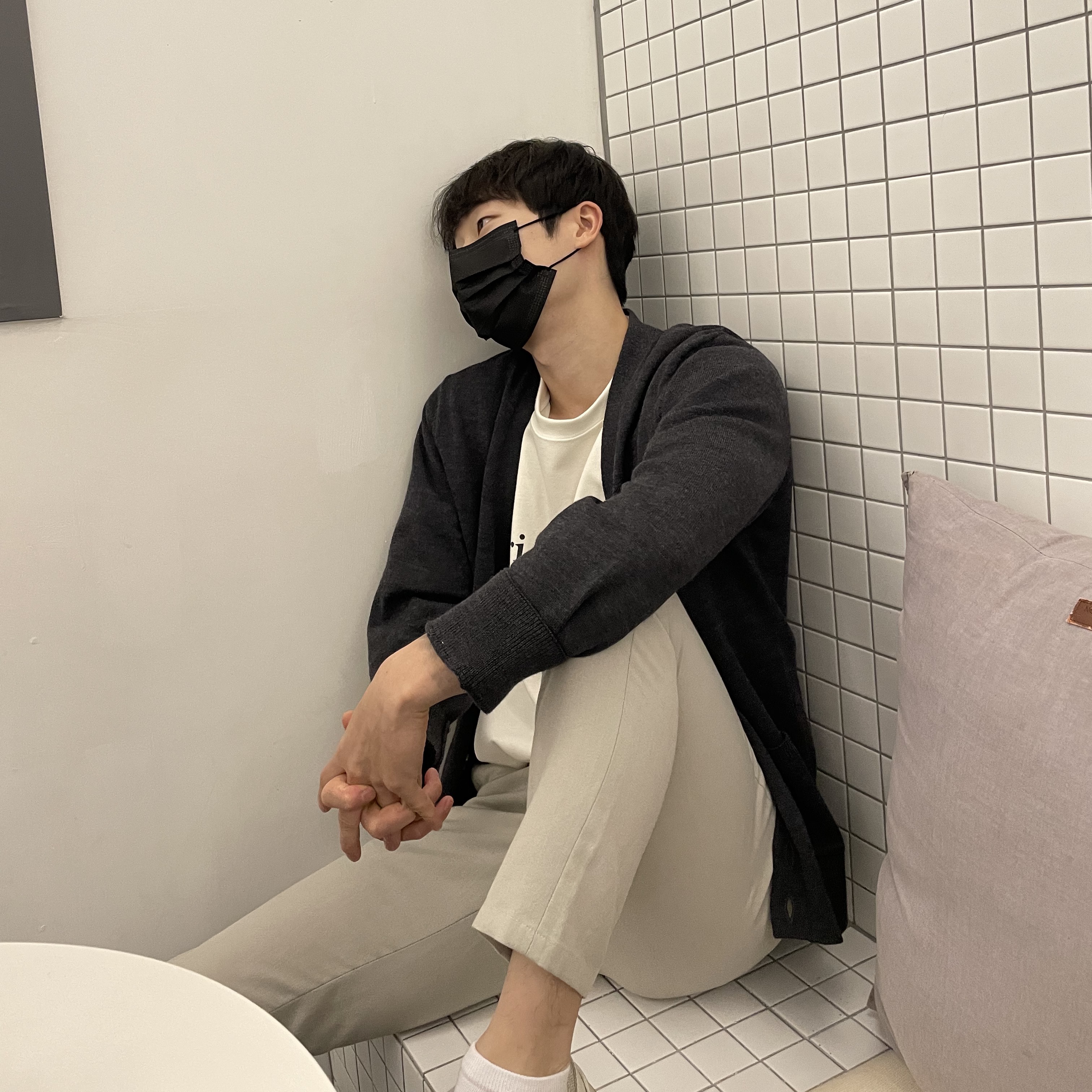 Maison Kitsune Fox Head Patch Classic Cardigan Anthracite Melange, Gucci Rhyton Leather Sneakers Mouth 착용 스타일 - 2