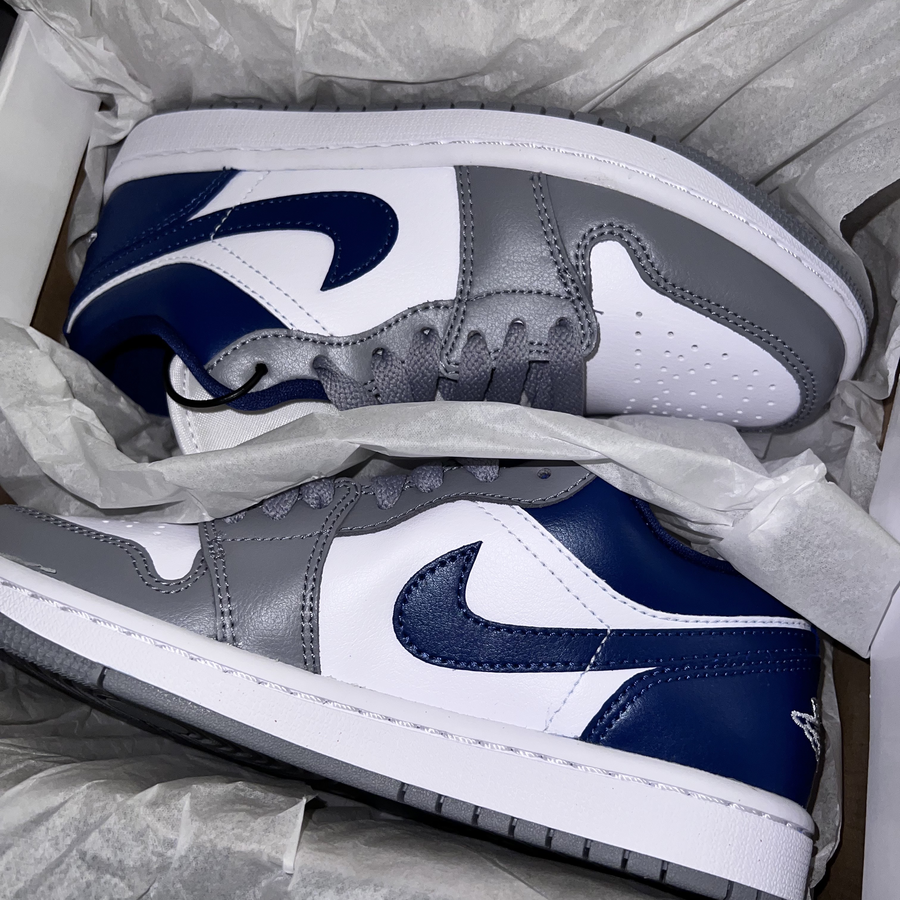 (W) Jordan 1 Low White Grey Blue 착용 스타일