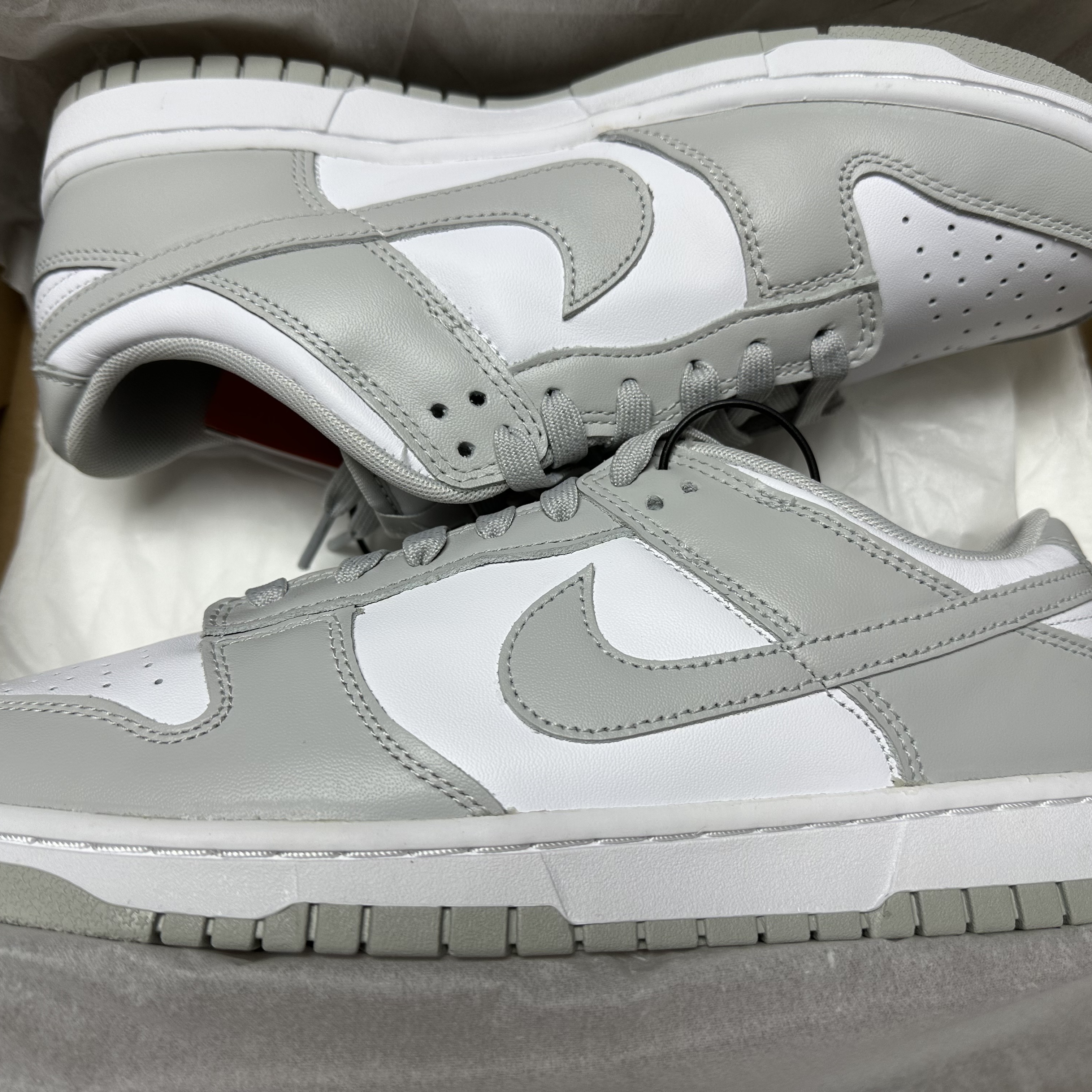 Nike Dunk Low Retro Grey Fog 착용 스타일