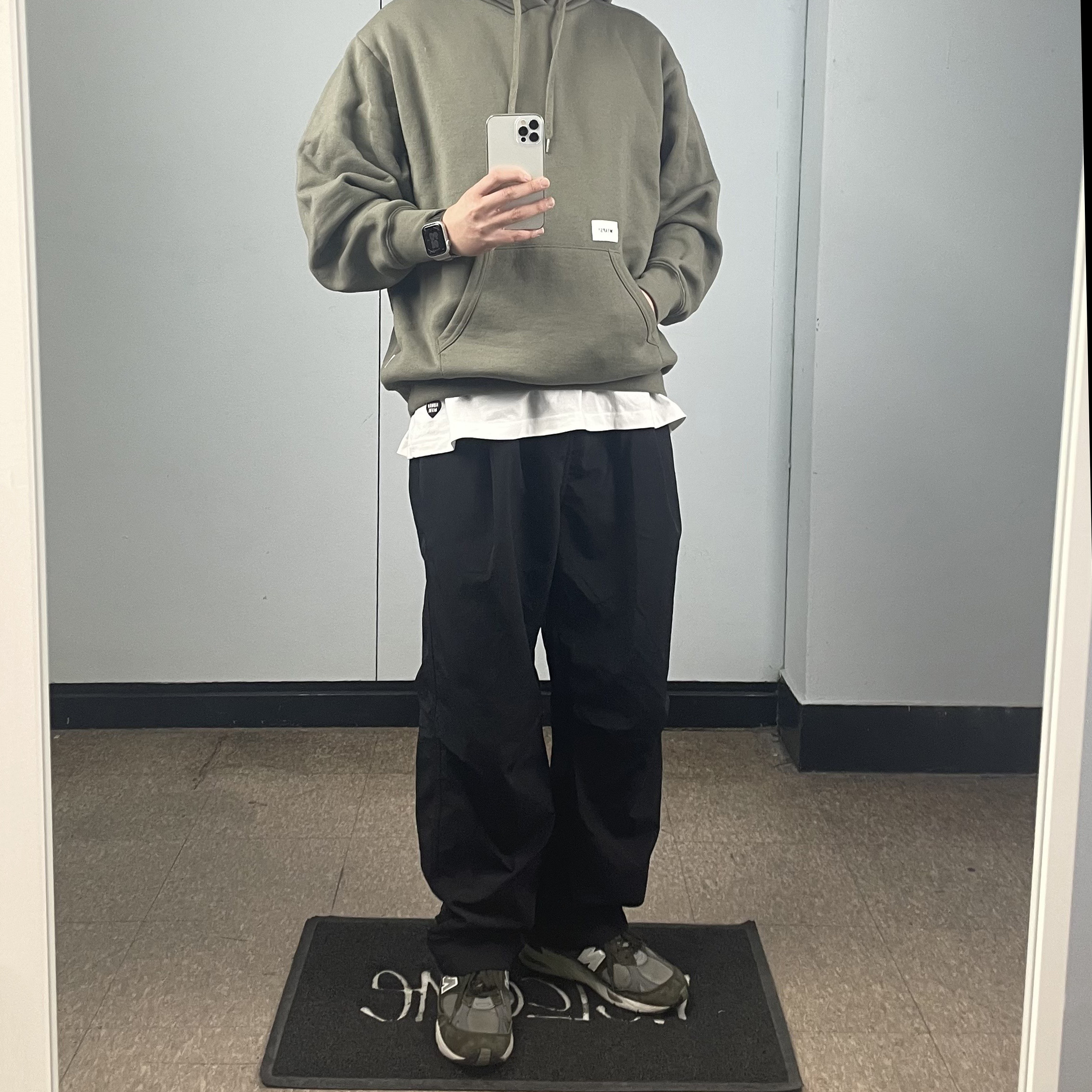 New Balance 991 Made in UK Dark Green, Human Made T-Shirts White (3 Pack) 착용 스타일