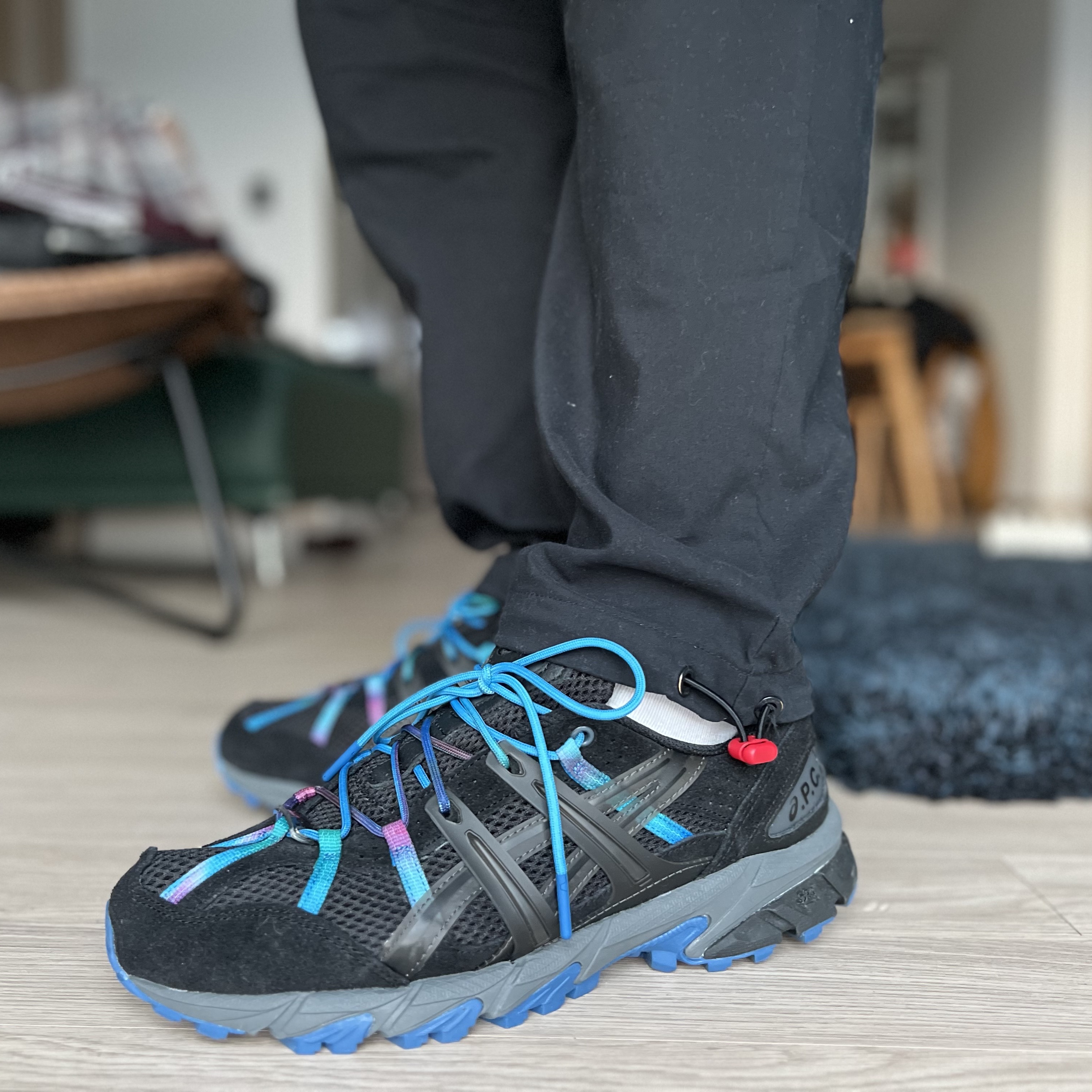 Asics x A.P.C. Gel-Sonoma 15-50 Black 착용 스타일 - 4