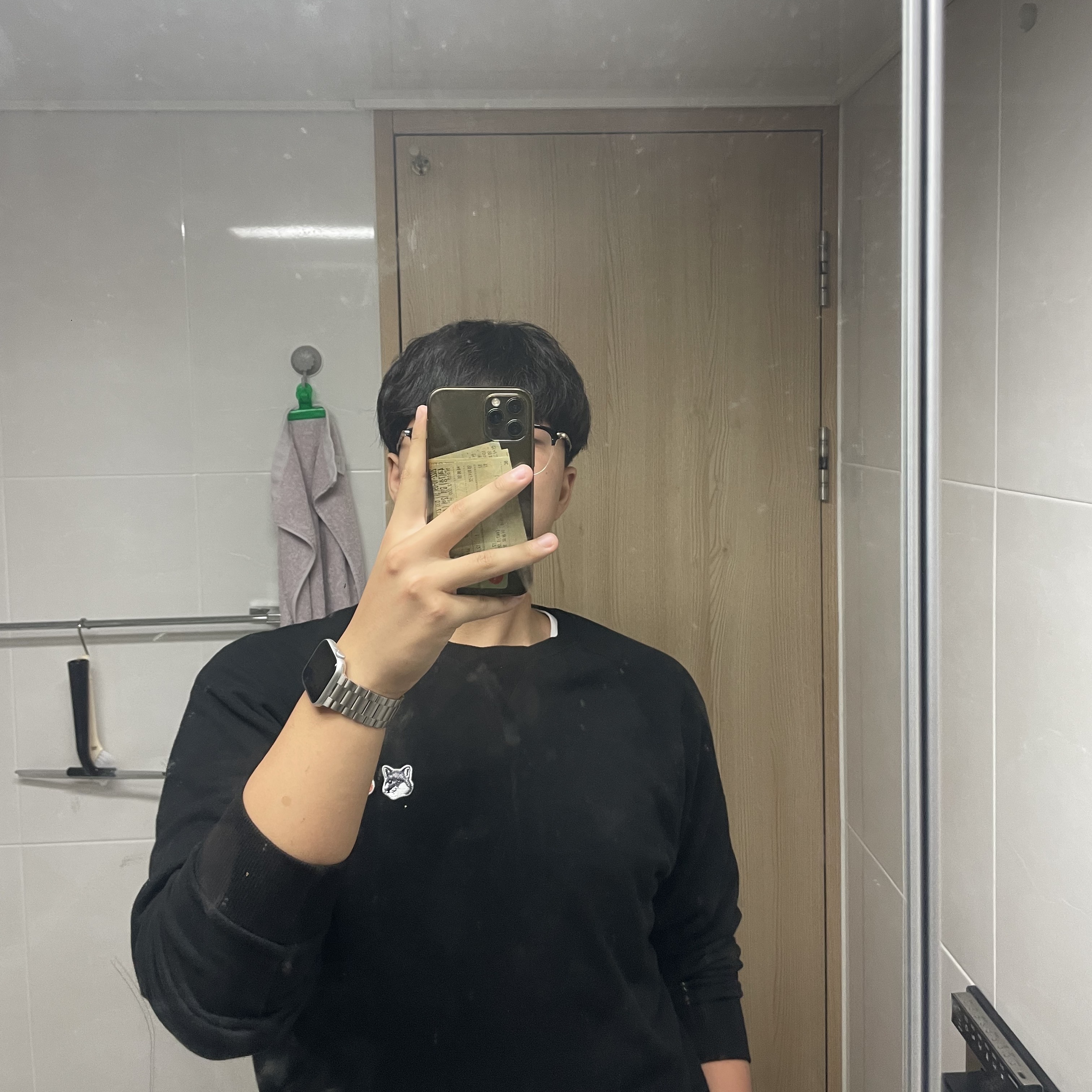 Maison Kitsune Double Fox Head Patch Classic Sweatshirt Anthracite 착용 스타일 - 2