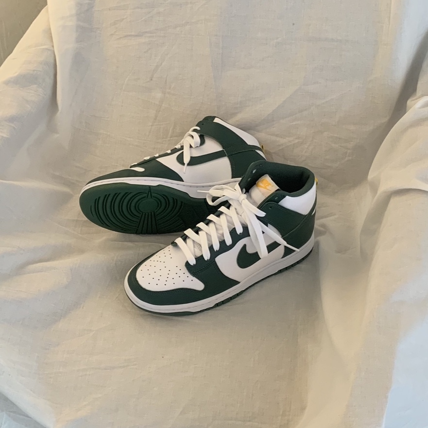 Nike Dunk High Retro Noble Green 착용 스타일