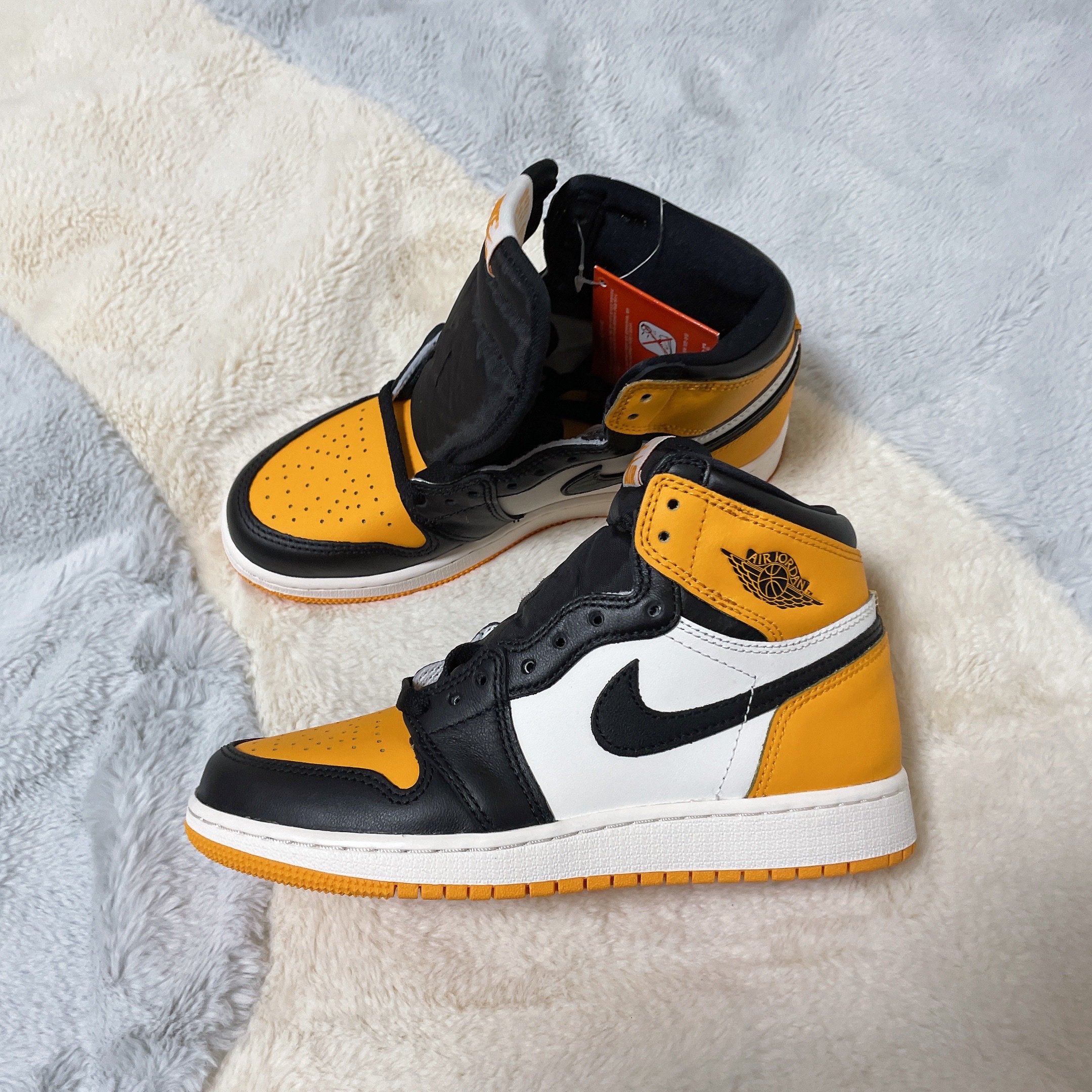 (GS) Jordan 1 Retro High OG Taxi 착용 스타일 - 2