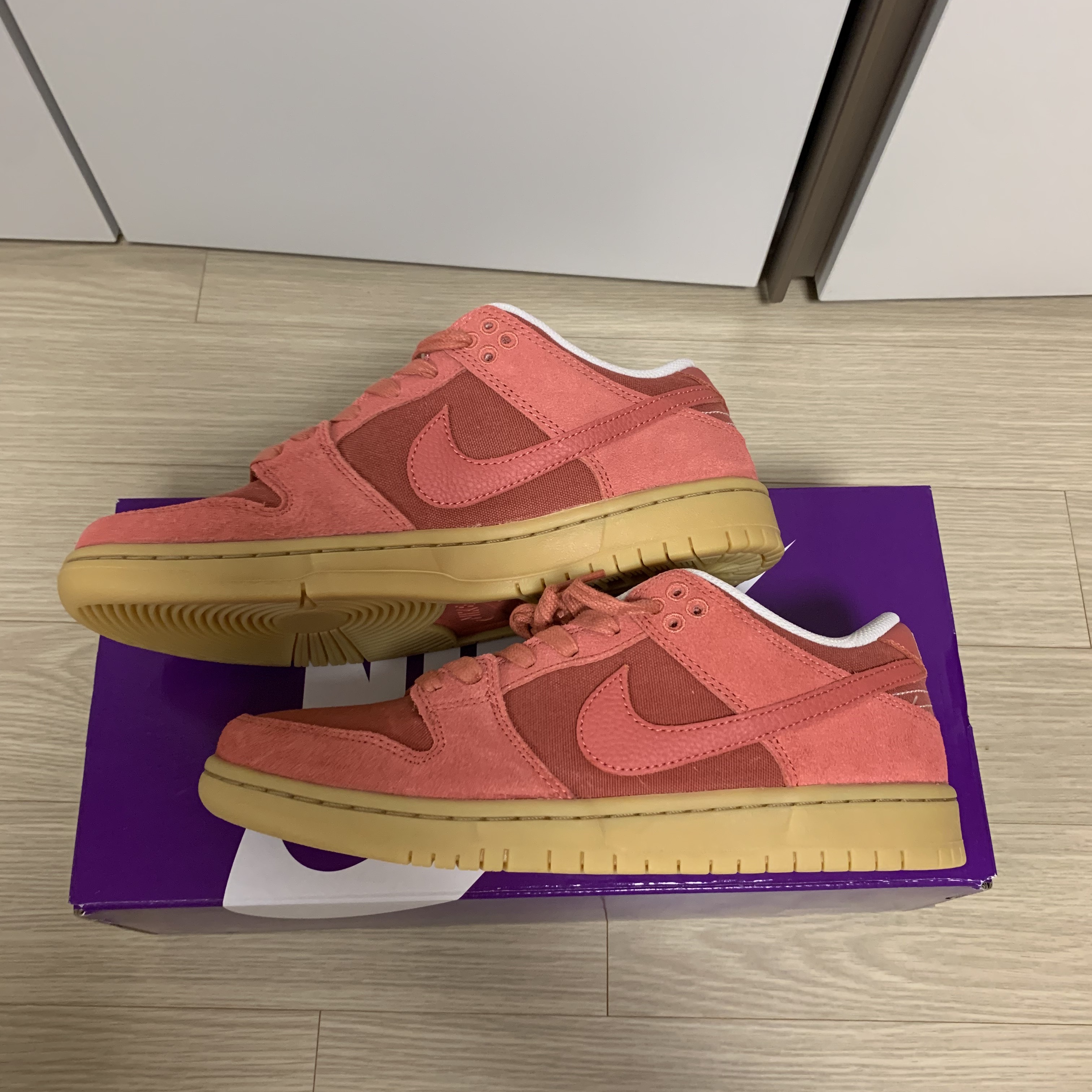 Nike SB Dunk Low Adobe 착용 스타일 - 3