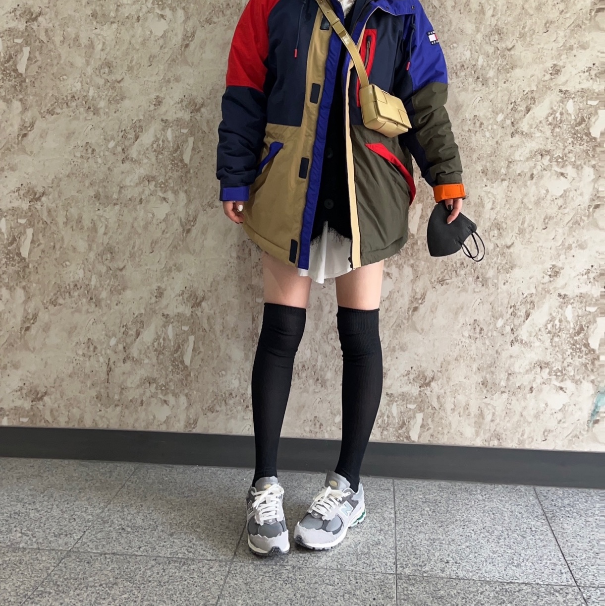 New Balance 2002R Protection Pack Rain Cloud 착용 스타일