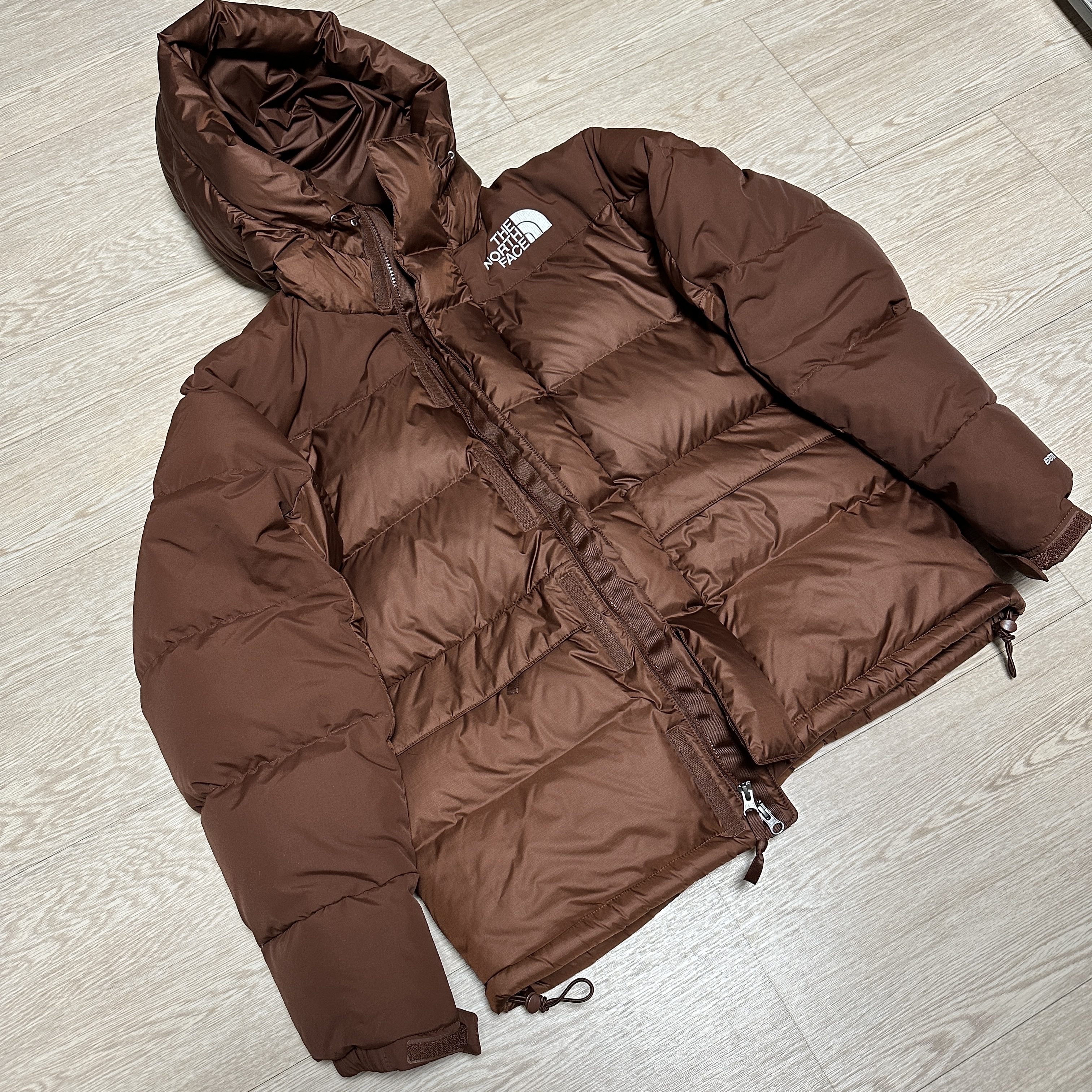 The North Face Himalayan Down Parka Dark Oak 착용 스타일 - 1