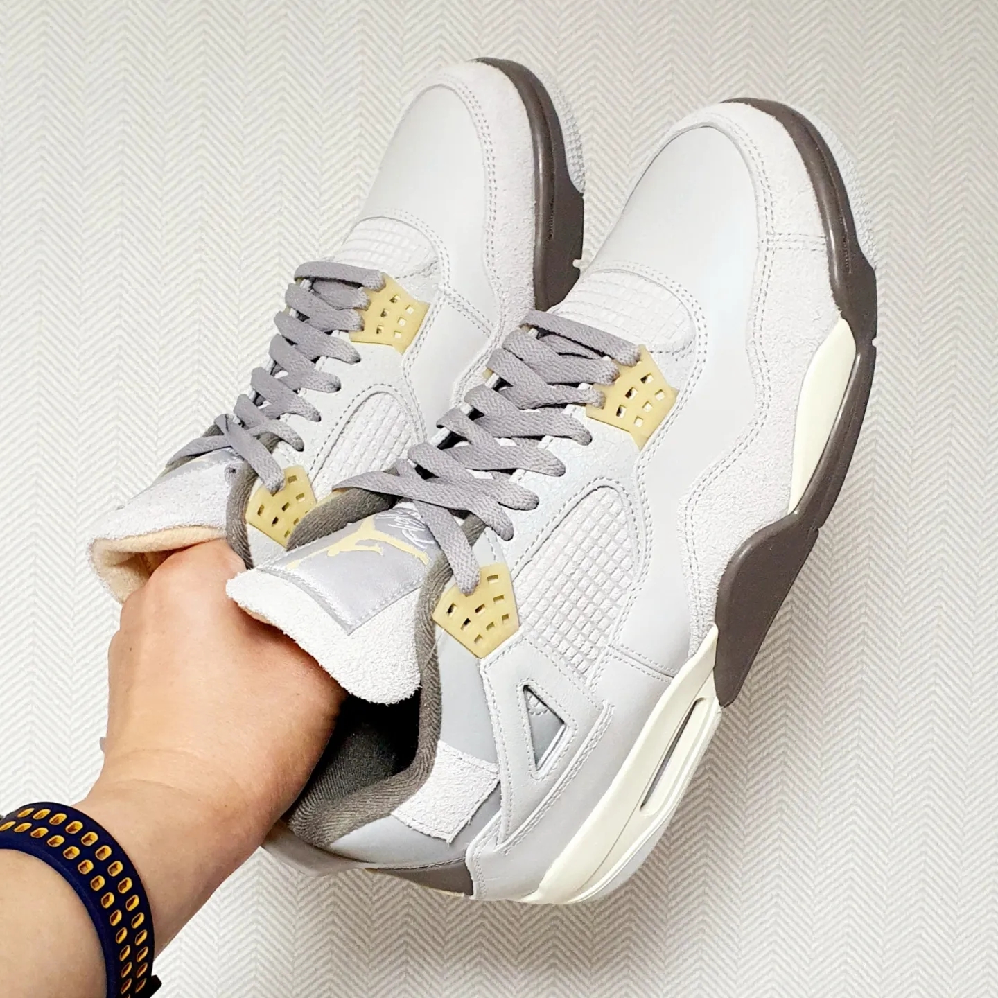 Jordan 4 Retro SE Craft 착용 스타일 - 4