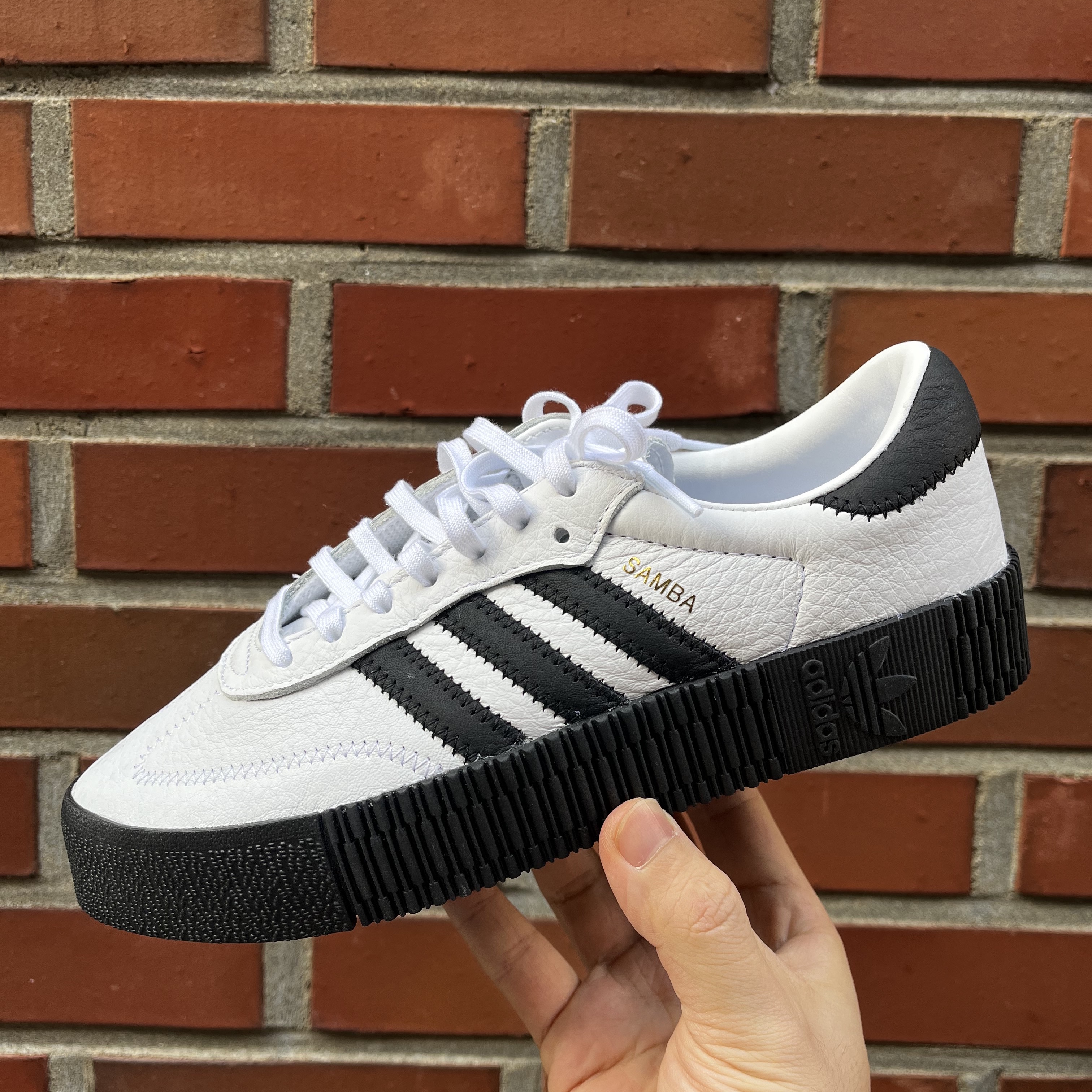 (W) Adidas Sambarose White Bluebird 착용 스타일