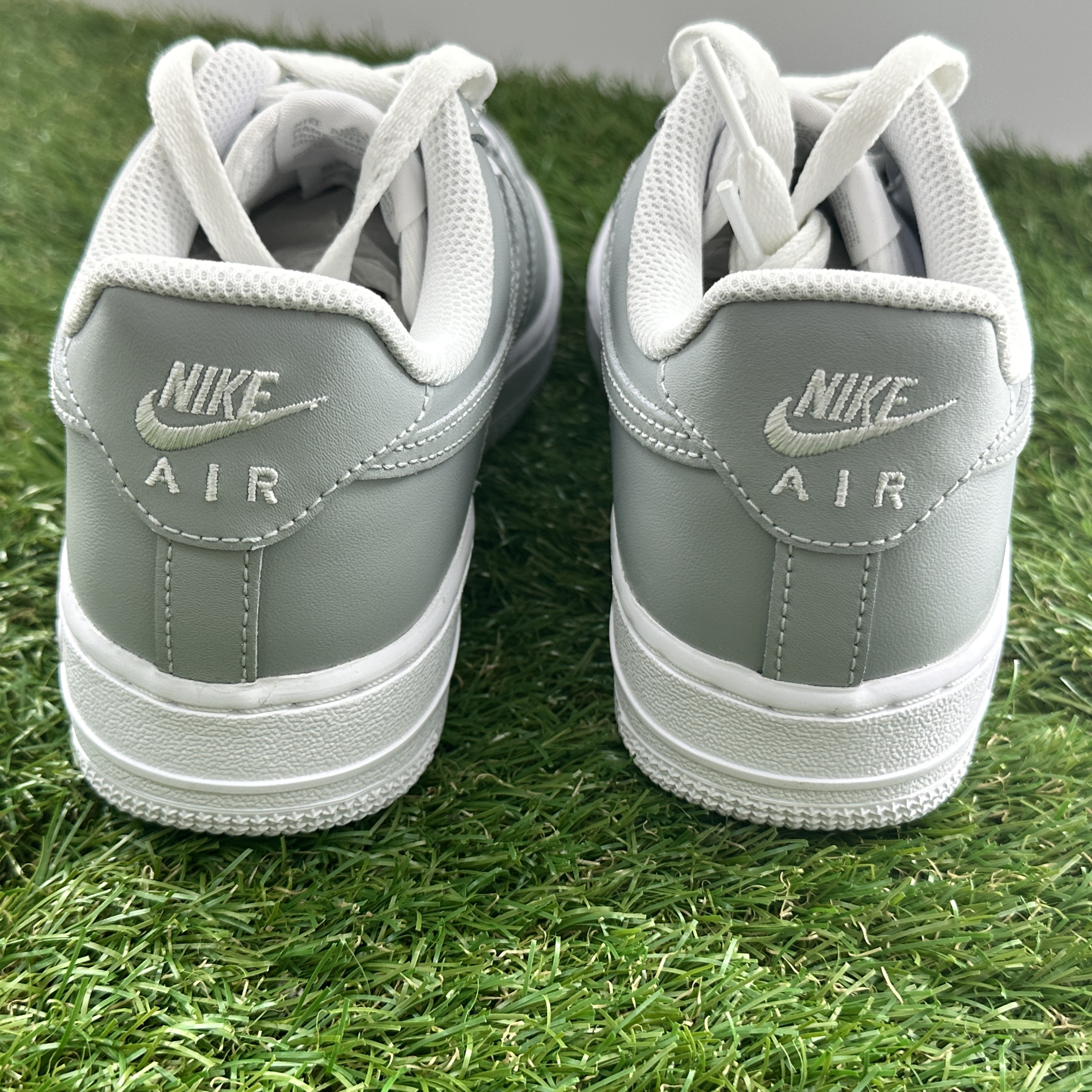 Nike Air Force 1 Low White Grey 착용 스타일 - 4
