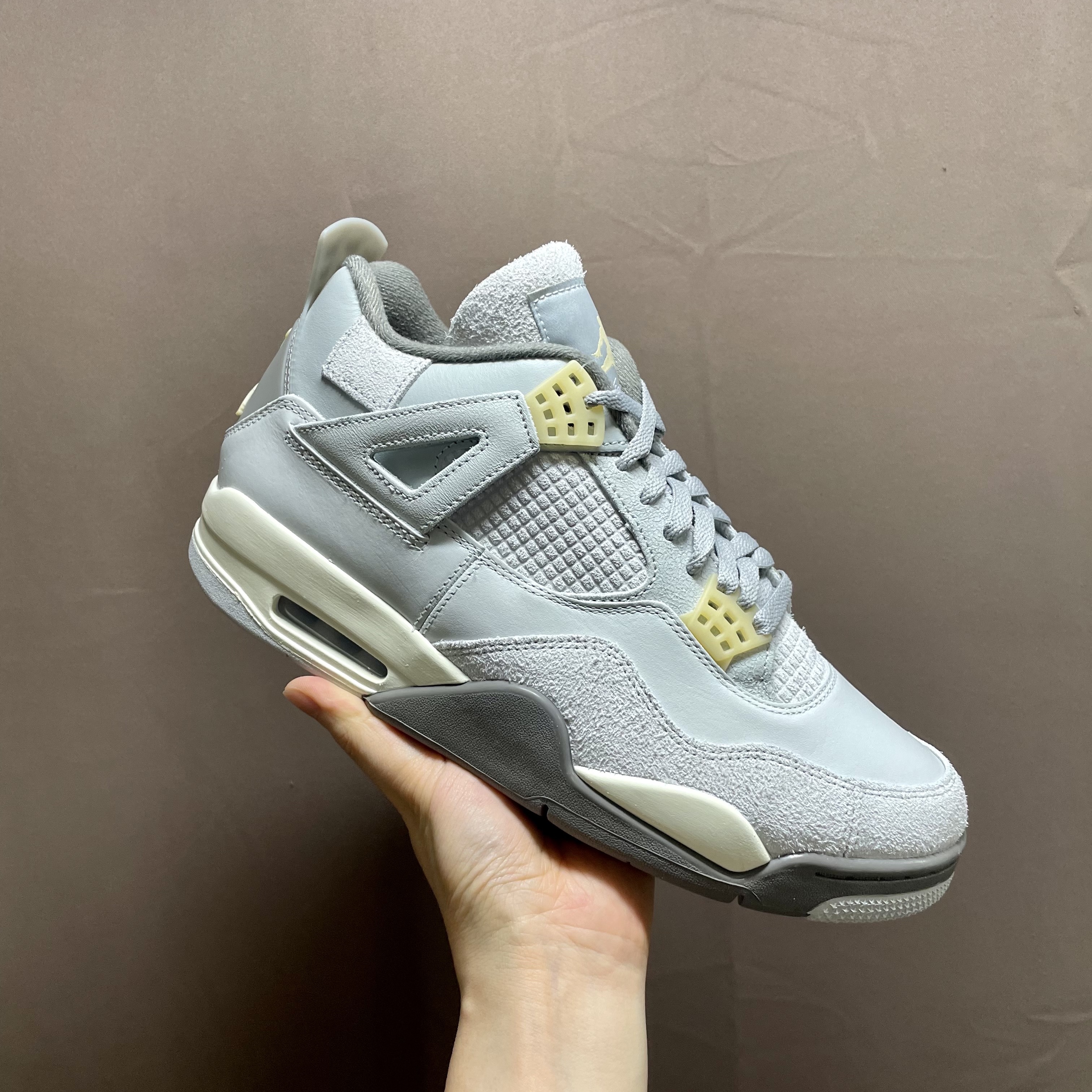Jordan 4 Retro SE Craft 착용 스타일 - 3