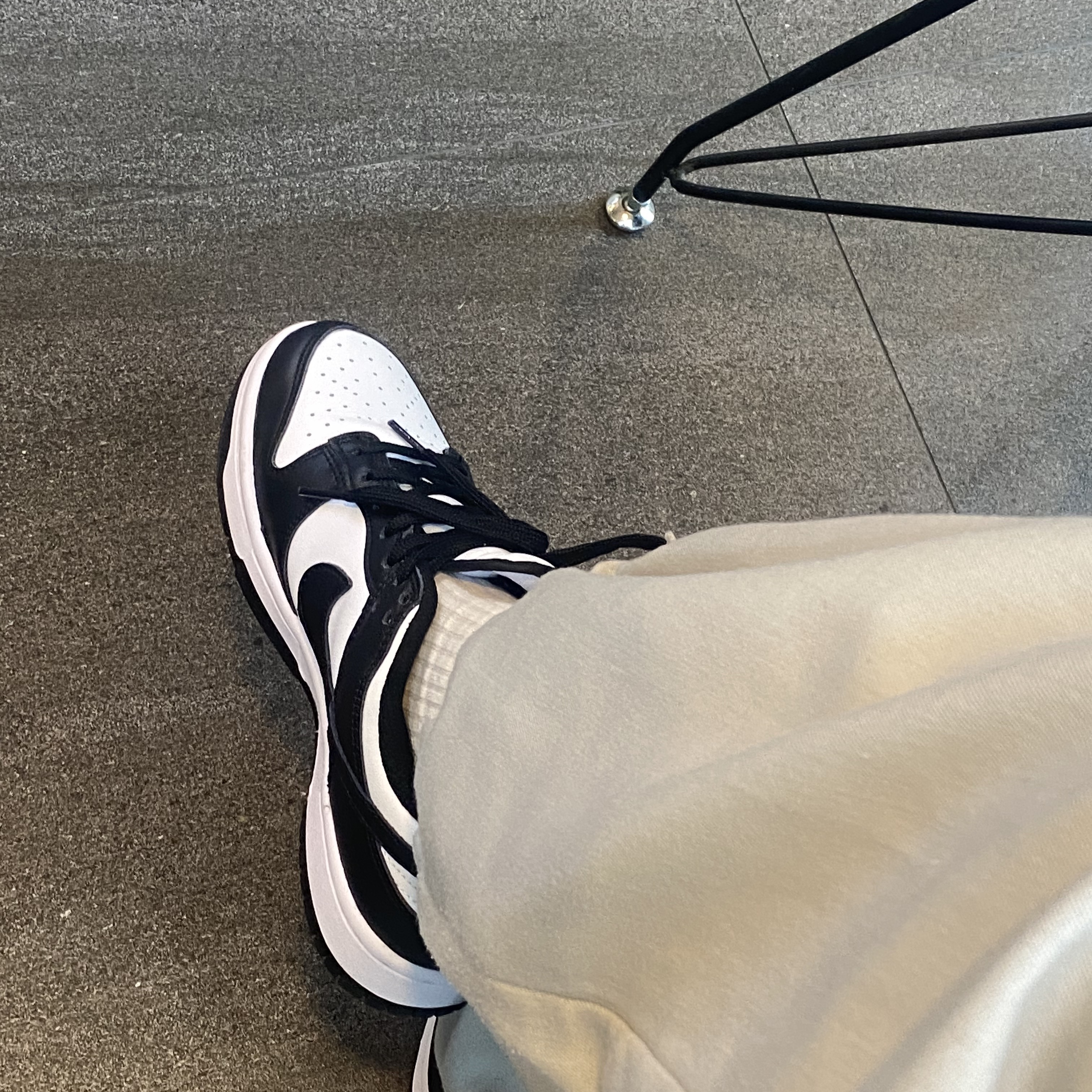 (W) Nike Dunk Low Black 착용 스타일