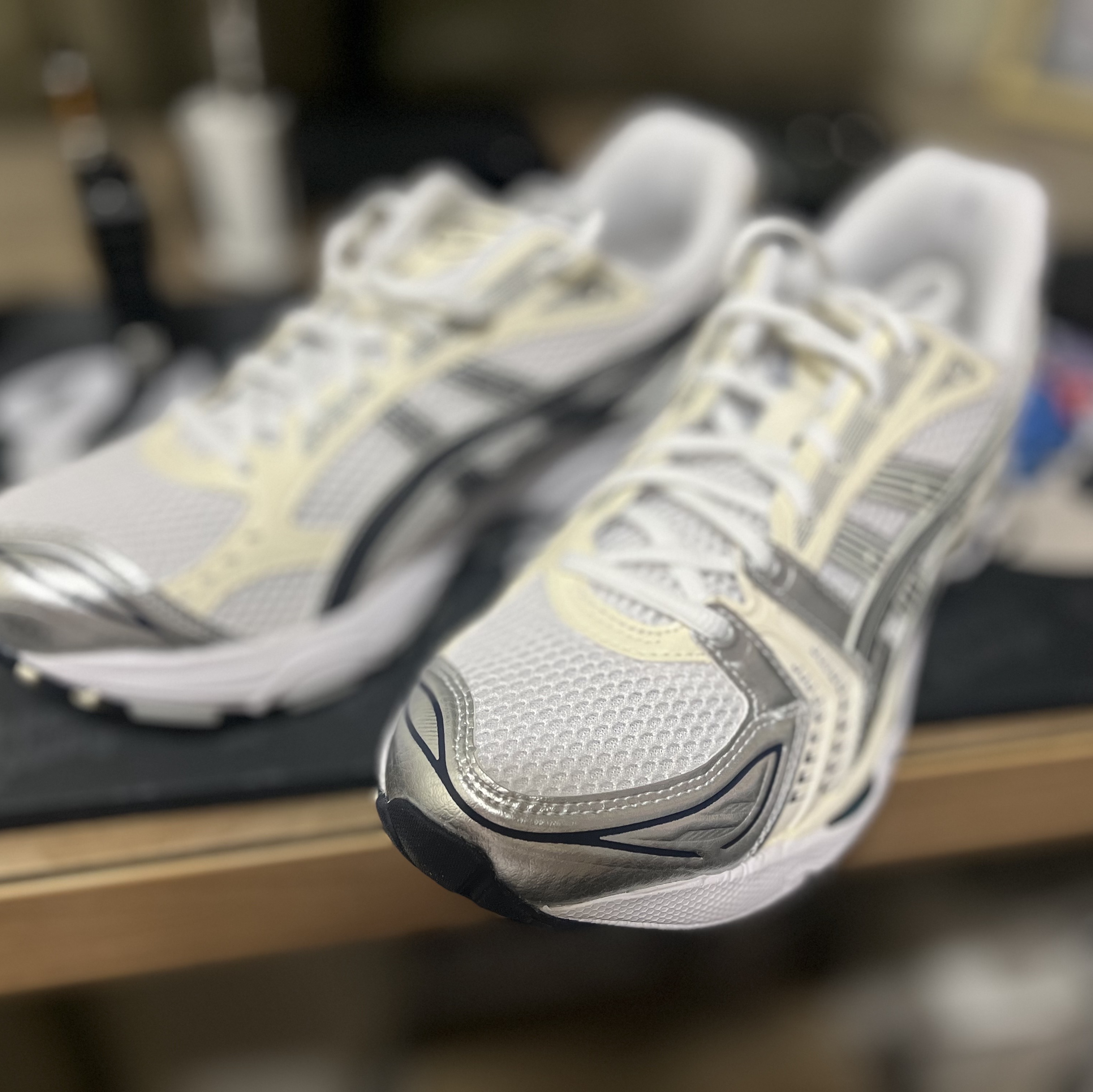 (W) Asics Gel-Kayano 14 White Midnight 착용 스타일 - 1