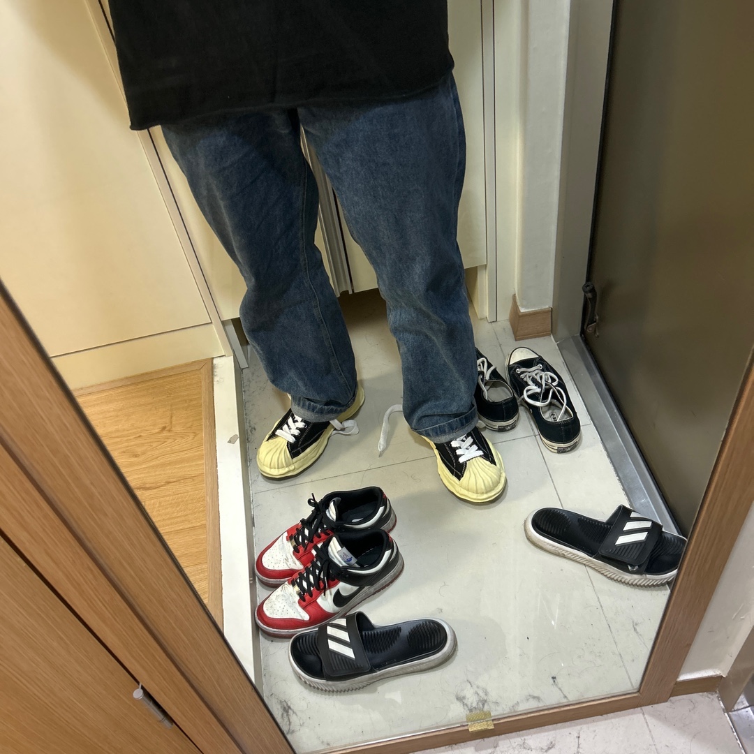 Maison Mihara Yasuhiro Blakey VL OG Sole Canvas Low-top Sneakers Black 착용 스타일