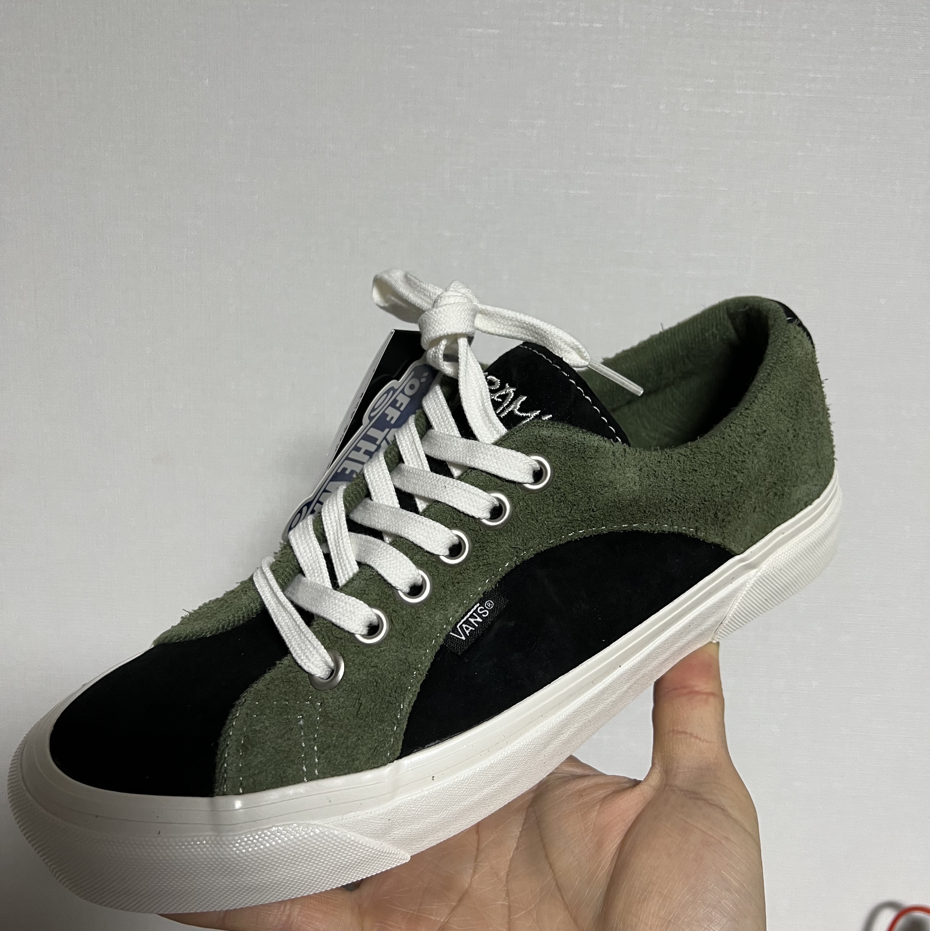 Vans x Gramicci Lampin 86 DX Black Olive 착용 스타일