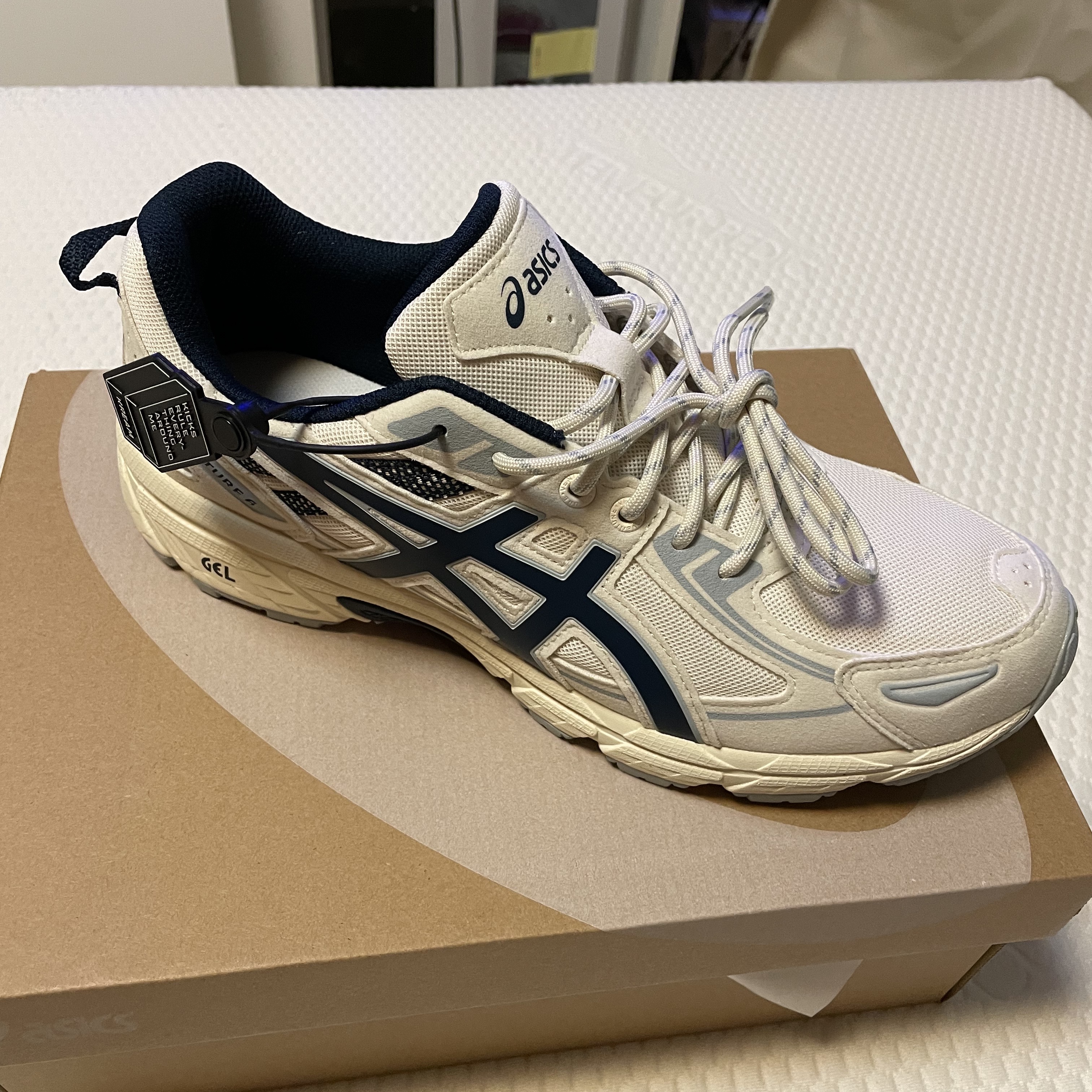 Asics Gel-Venture 6 SPS Birch French Blue 착용 스타일