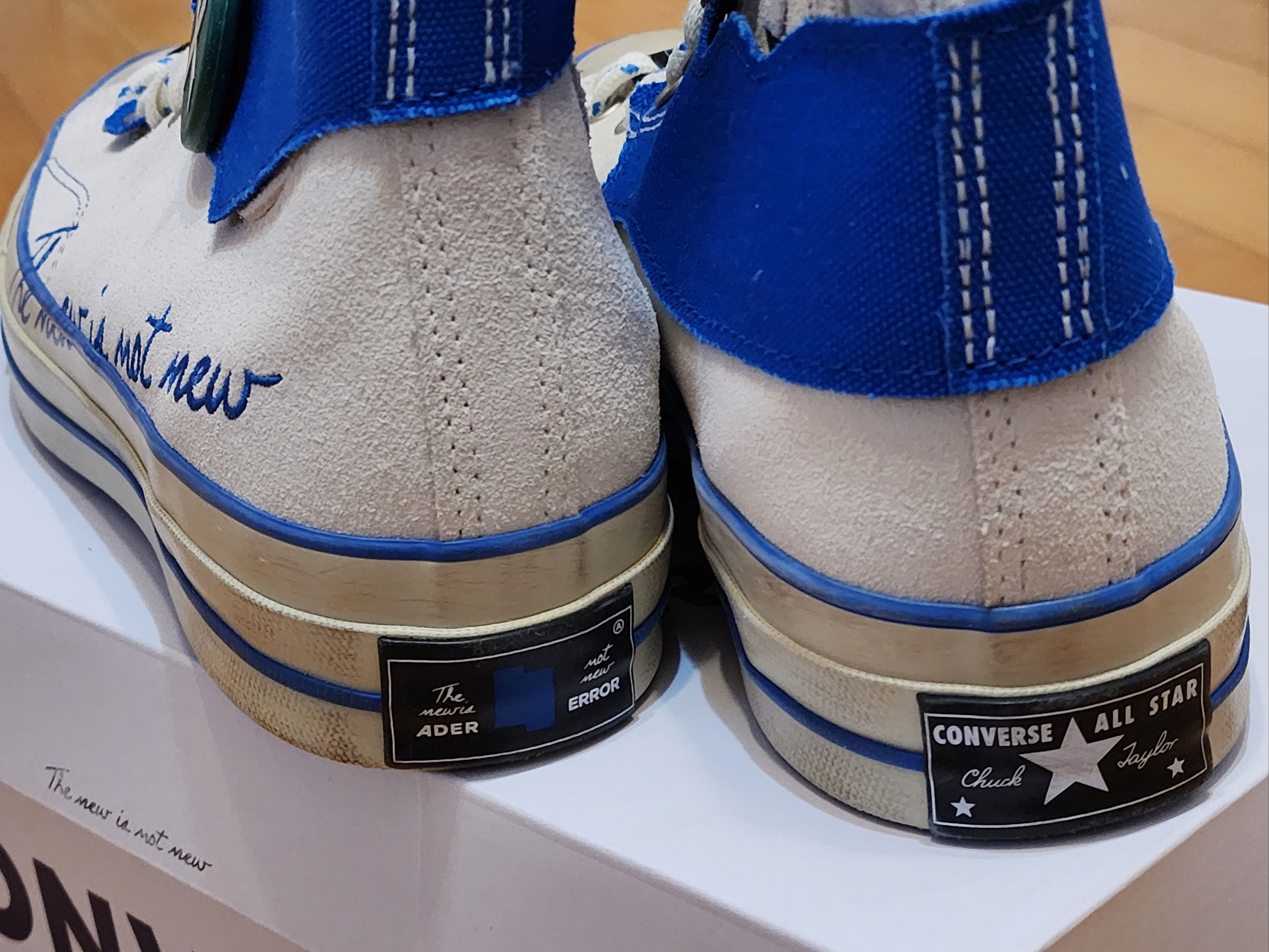 Converse x Ader Error Chuck 70 High White 착용 스타일 - 5