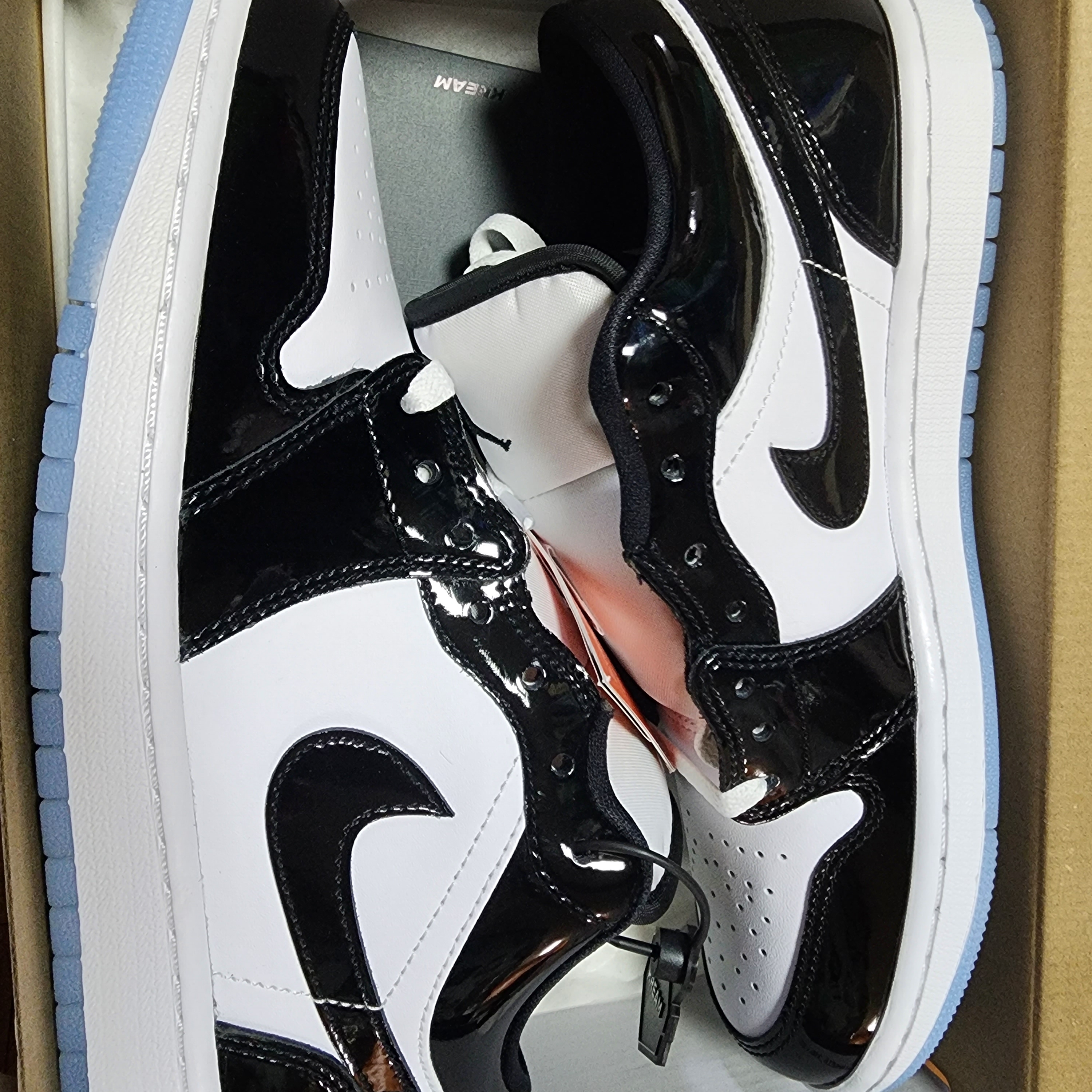 Jordan 1 Low SE Concord 착용 스타일 - 2