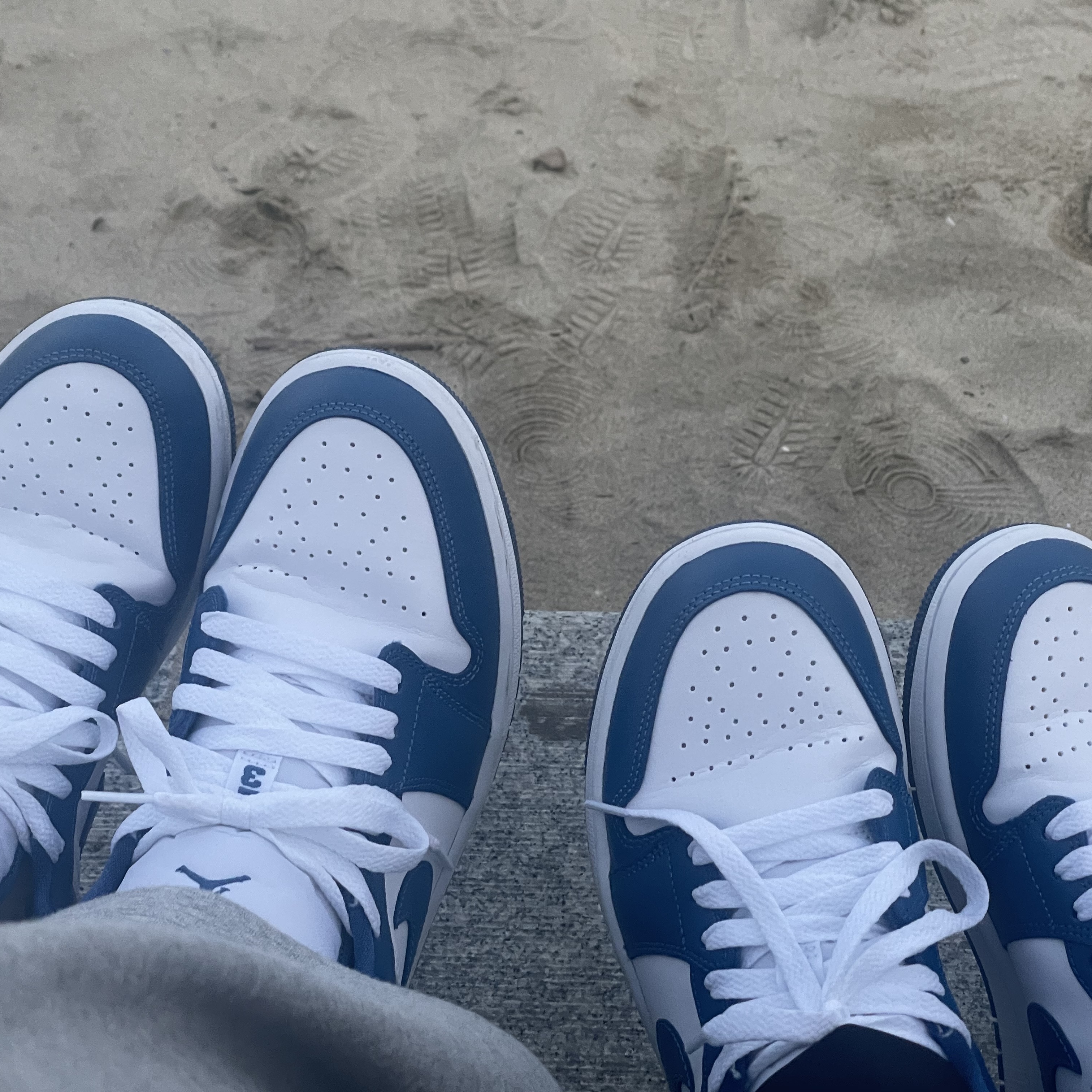 (W) Jordan 1 Low White Dark Marina Blue 착용 스타일