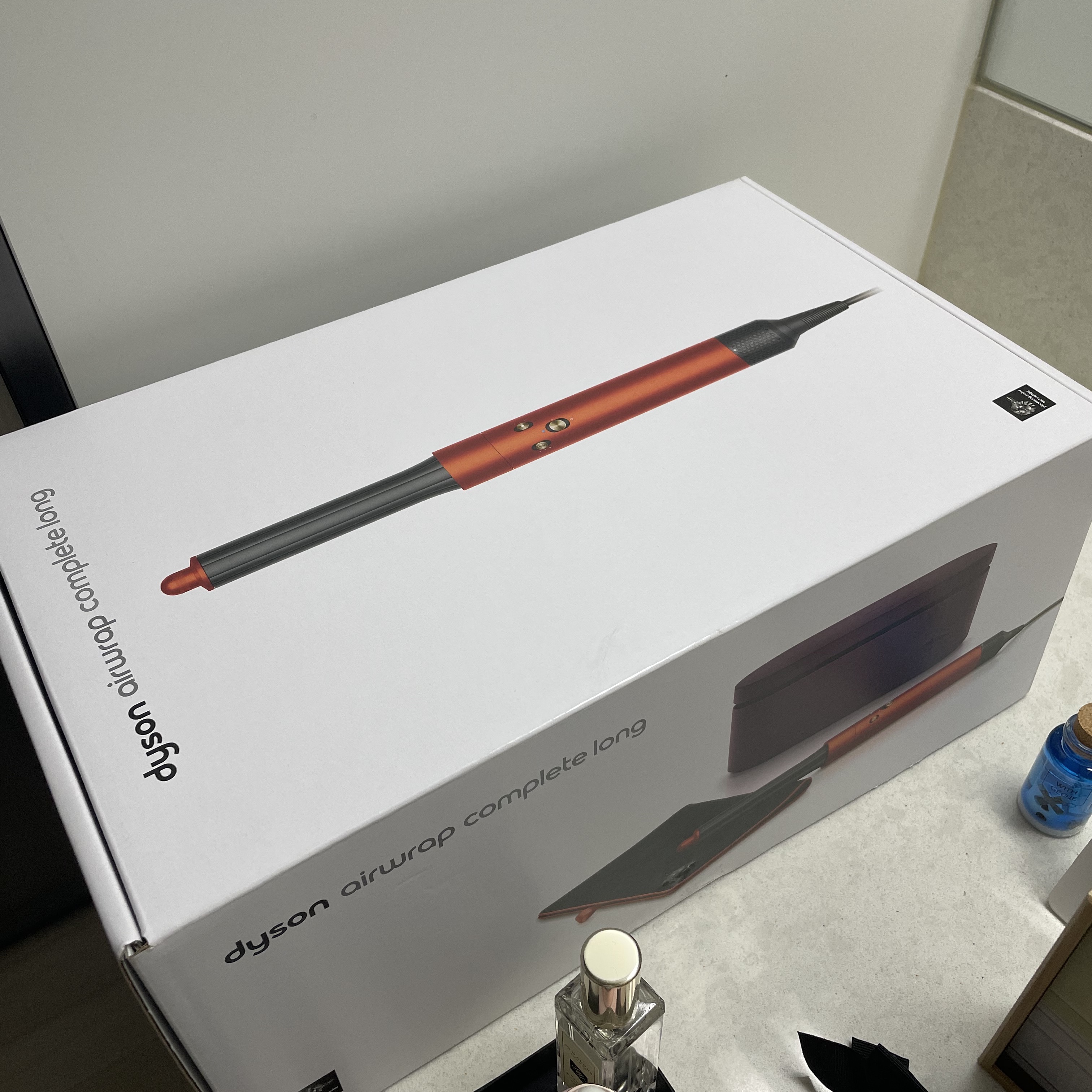 Dyson Airwrap Multi Styler Complete Long Topaz Orange (Korean Ver.) 착용 스타일 - 4