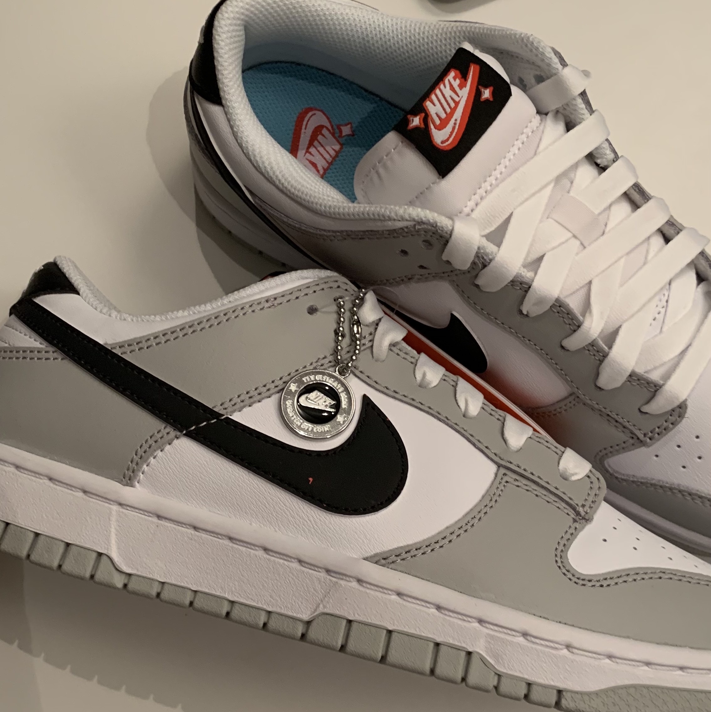 Nike Dunk Low Retro SE Jackpot Grey Fog 착용 스타일 - 2