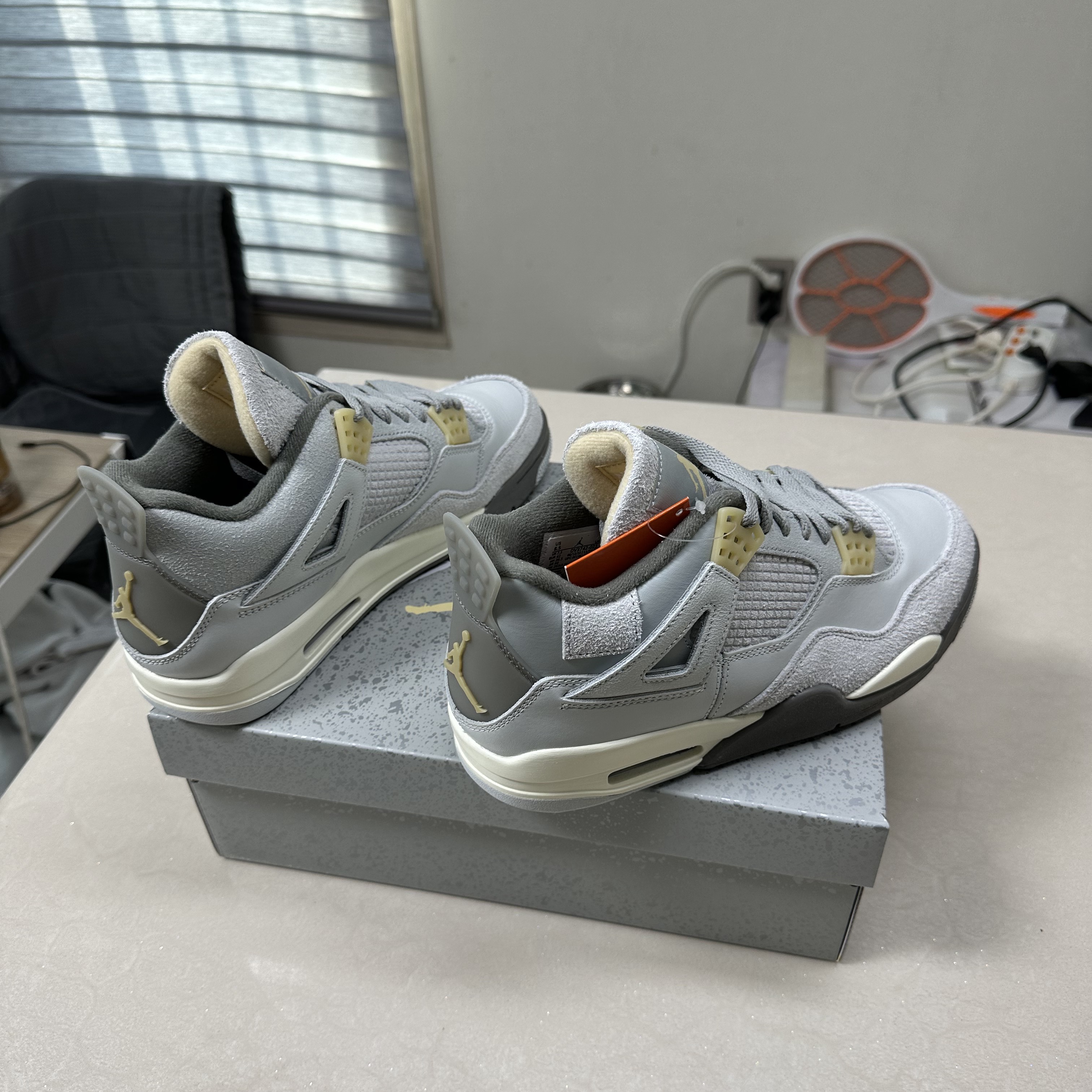 Jordan 4 Retro SE Craft 착용 스타일 - 3