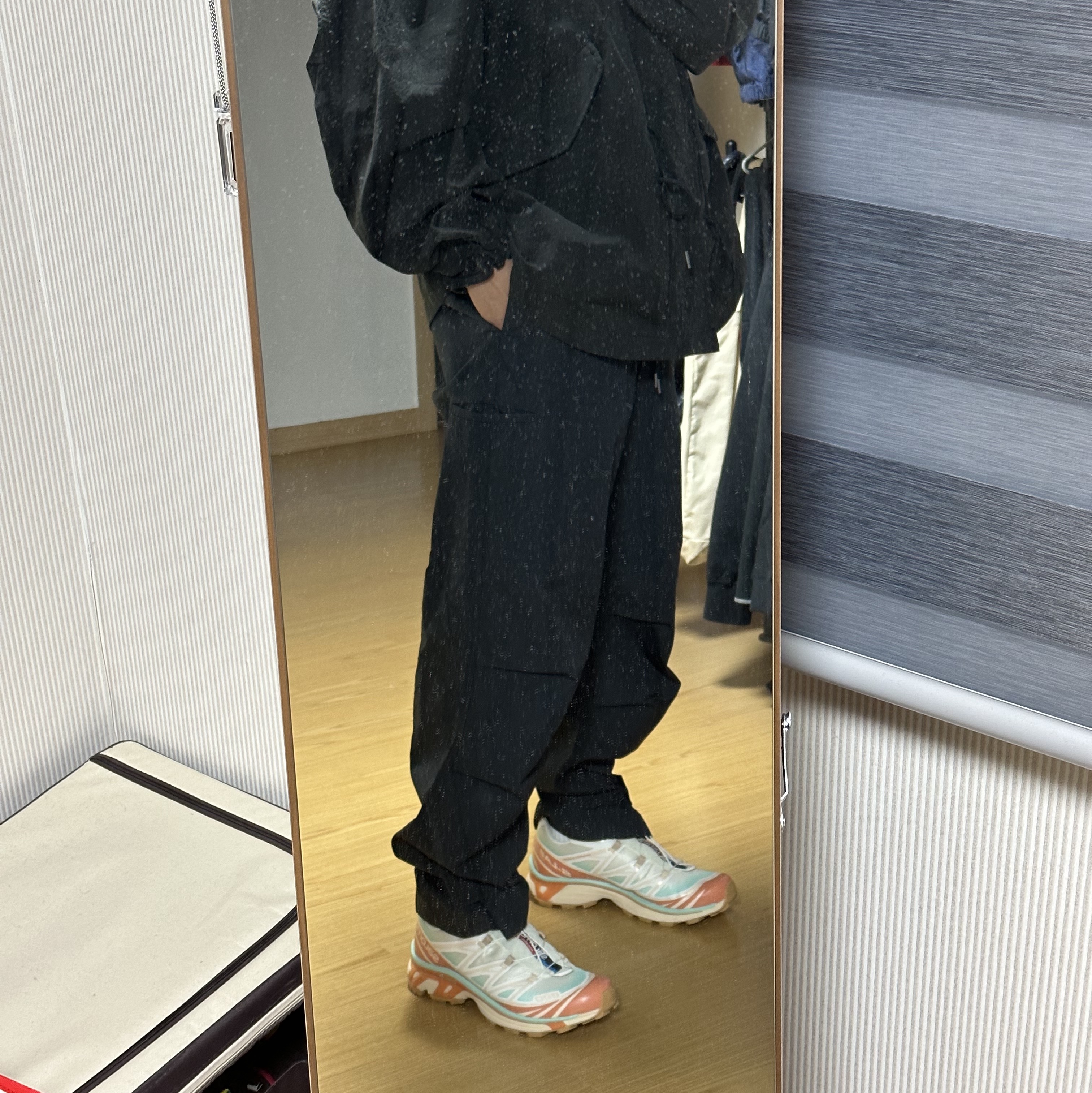Salomon XT-6 Skyline Vanilla Ice Sun Baked 착용 스타일 - 1