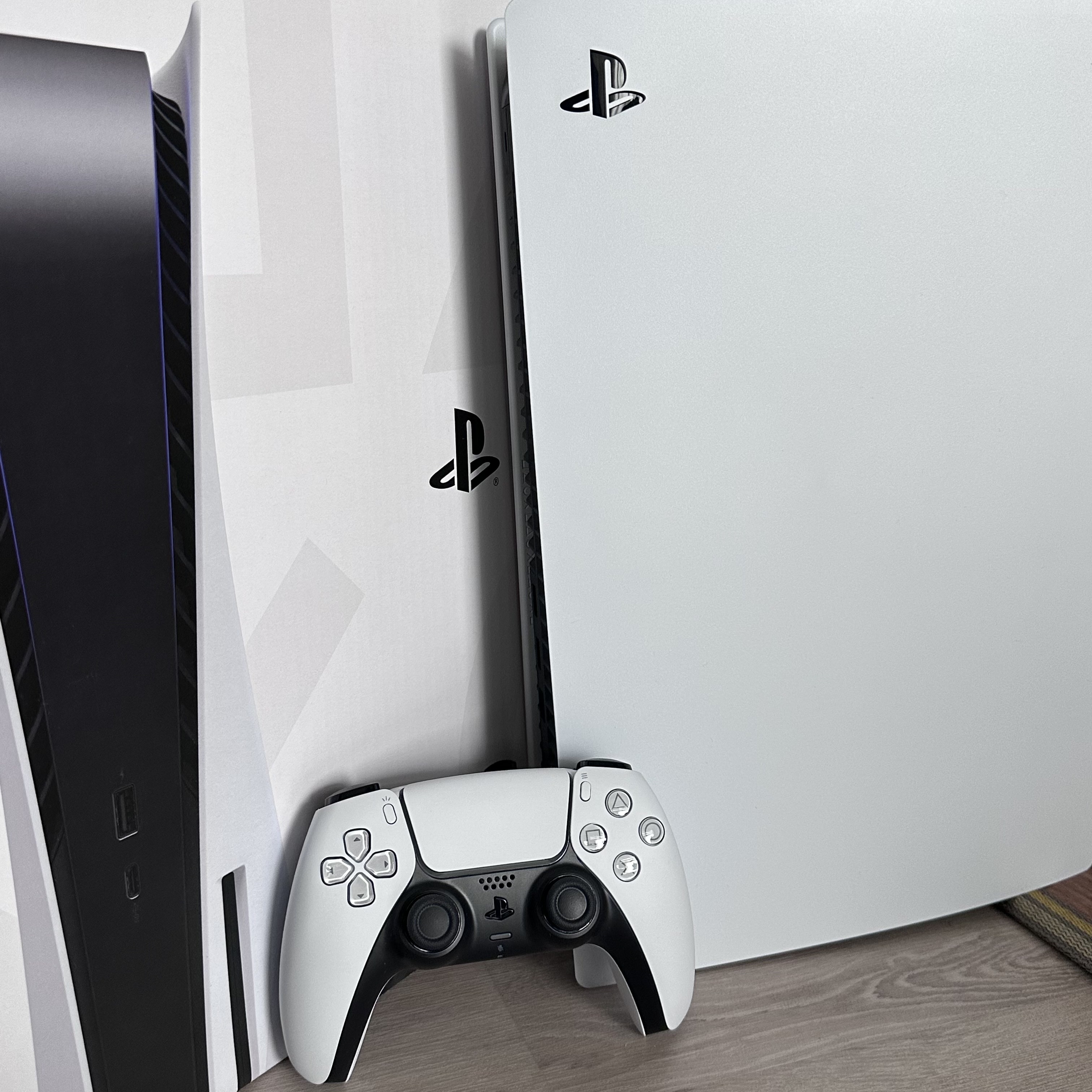 Playstation 5 Blu-ray Edition (SIEK 220V) 착용 스타일