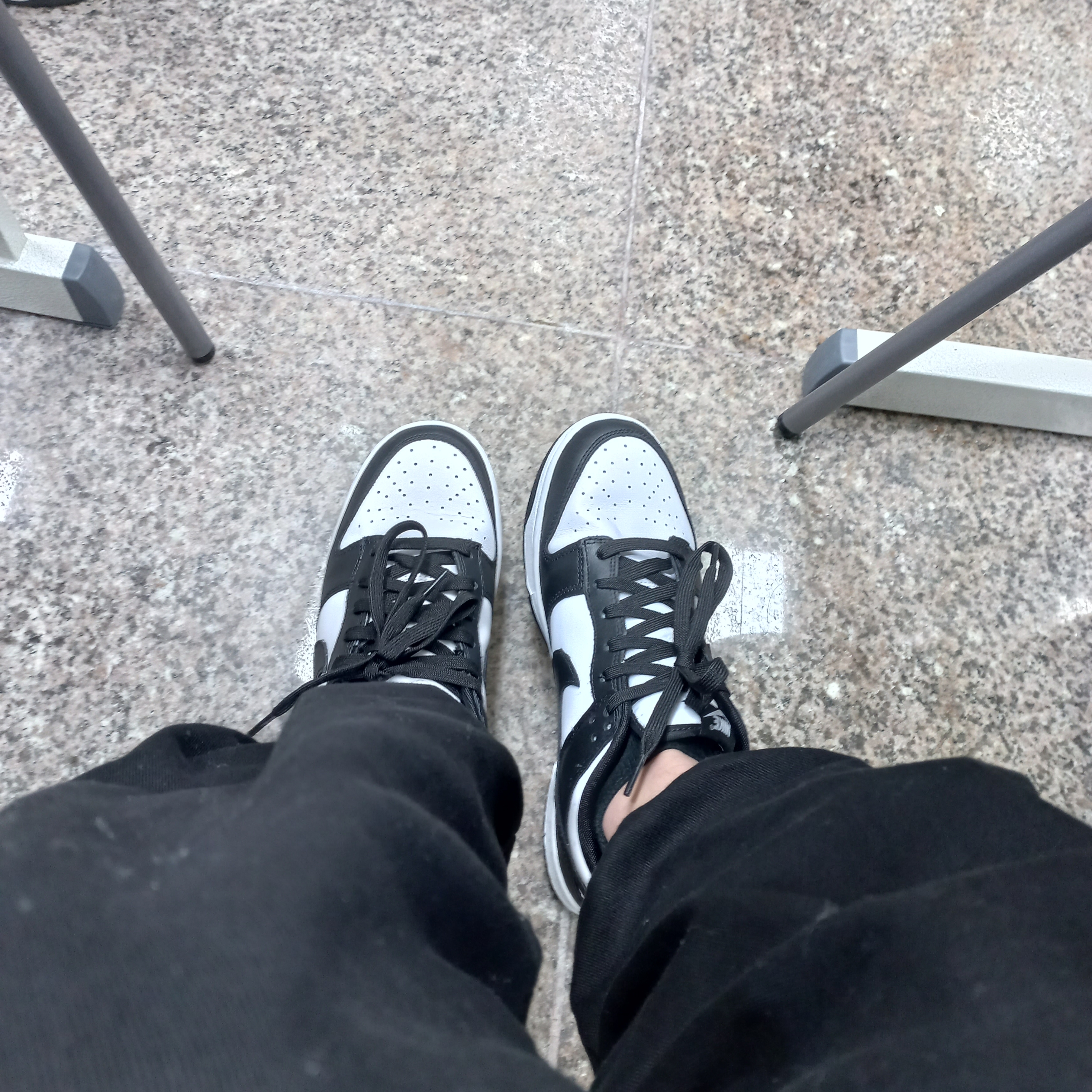 Nike Dunk Low Retro Black 착용 스타일