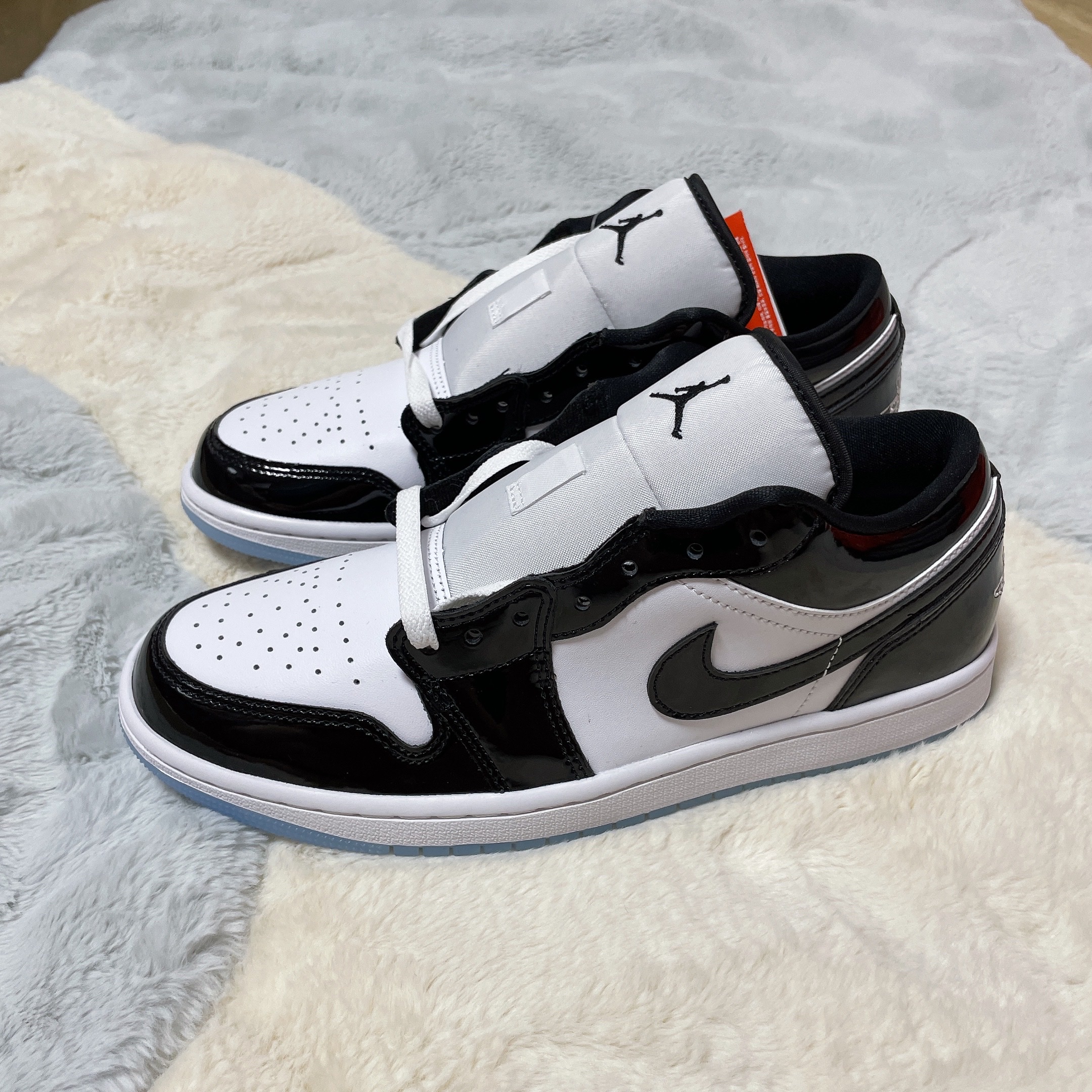 Jordan 1 Low SE Concord 착용 스타일 - 1