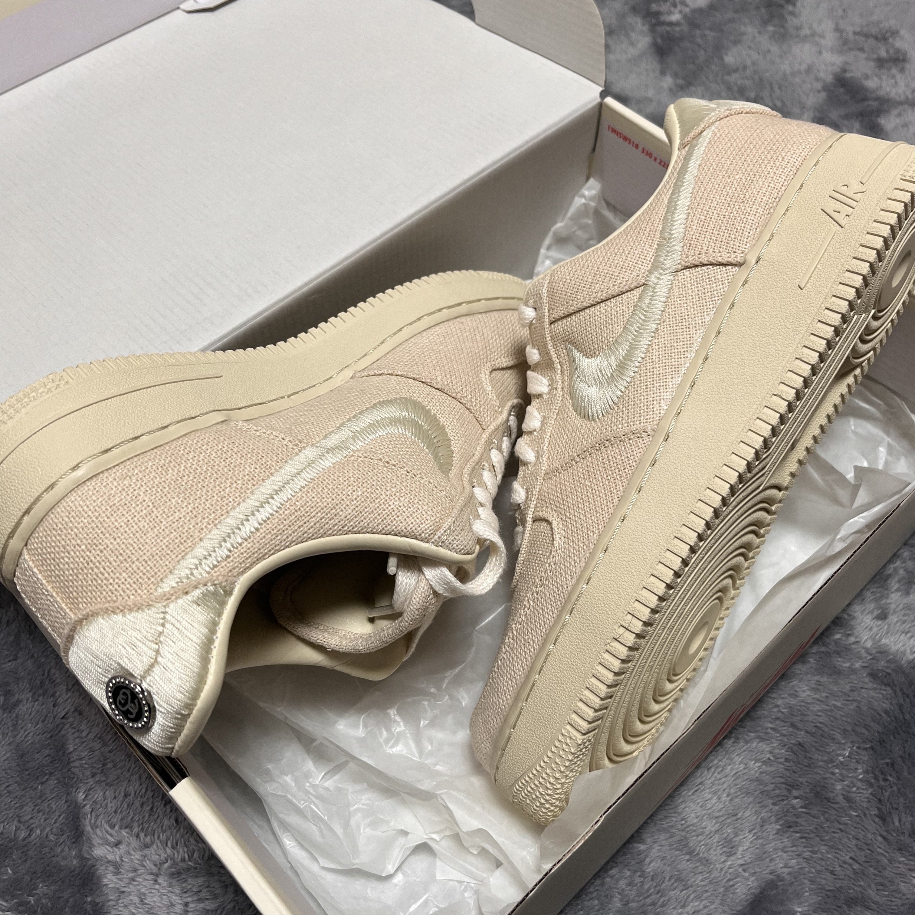 Nike x Stussy Air Force 1 Low Fossil 착용 스타일
