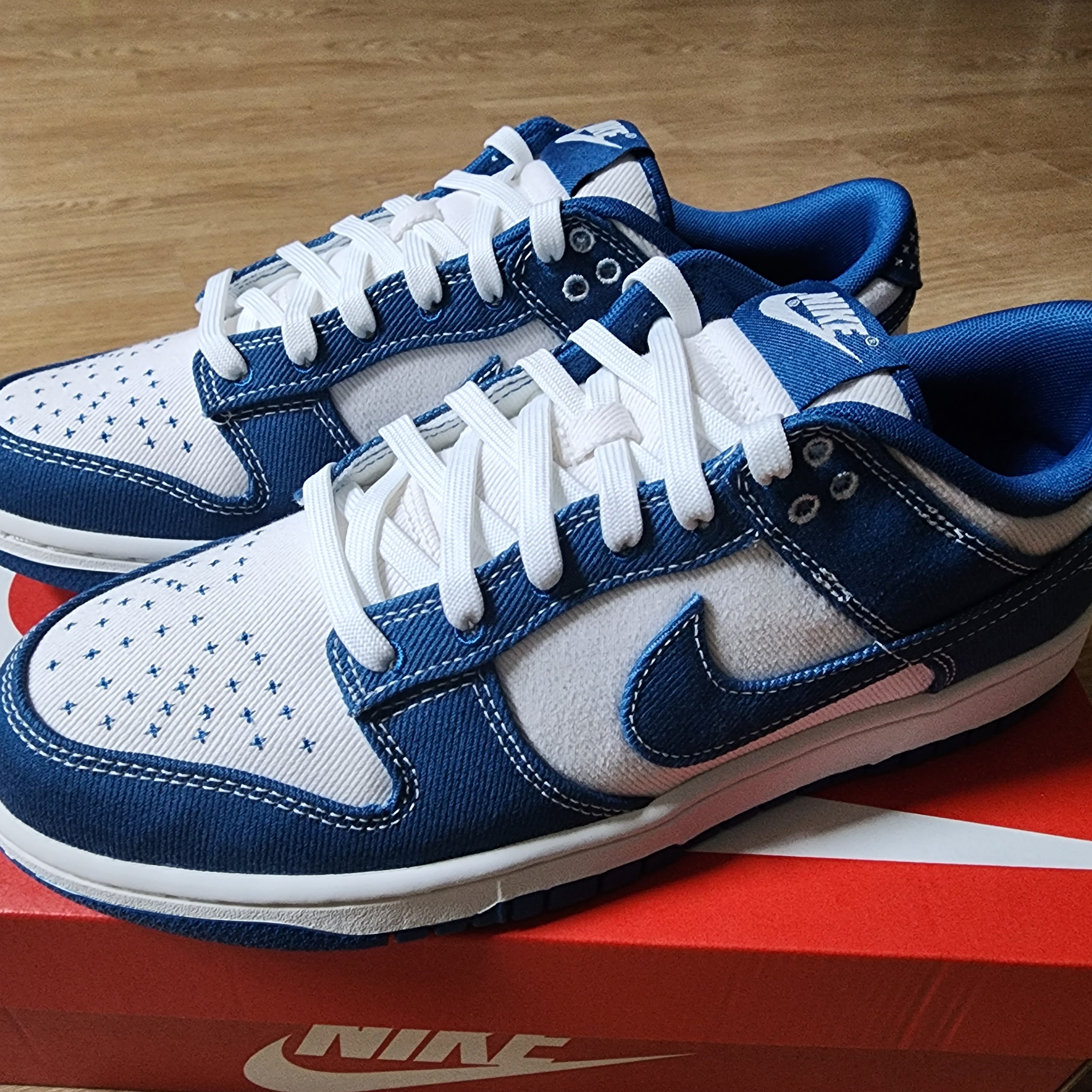 Nike Dunk Low Retro SE Industrial Blue 착용 스타일 - 1