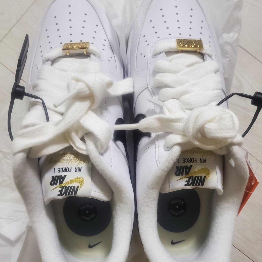 Nike Air Force 1 '07 PRM Bronx Origins 착용 스타일 - 3