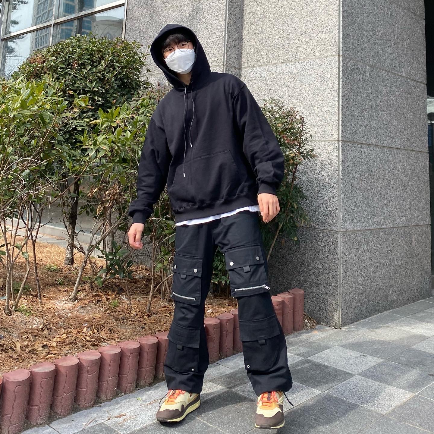 Nike x Travis Scott Air Max 1 Cact.us Brown 착용 스타일
