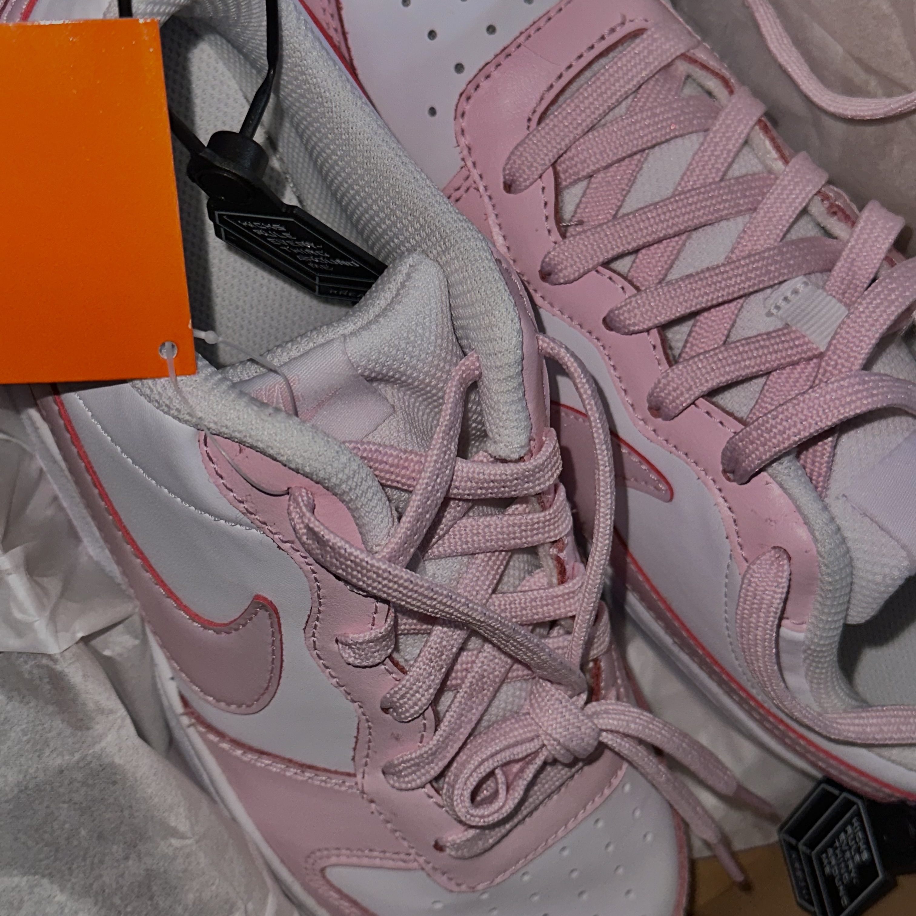 (GS) Nike Court Borough 2 SE White Pink Foam 착용 스타일
