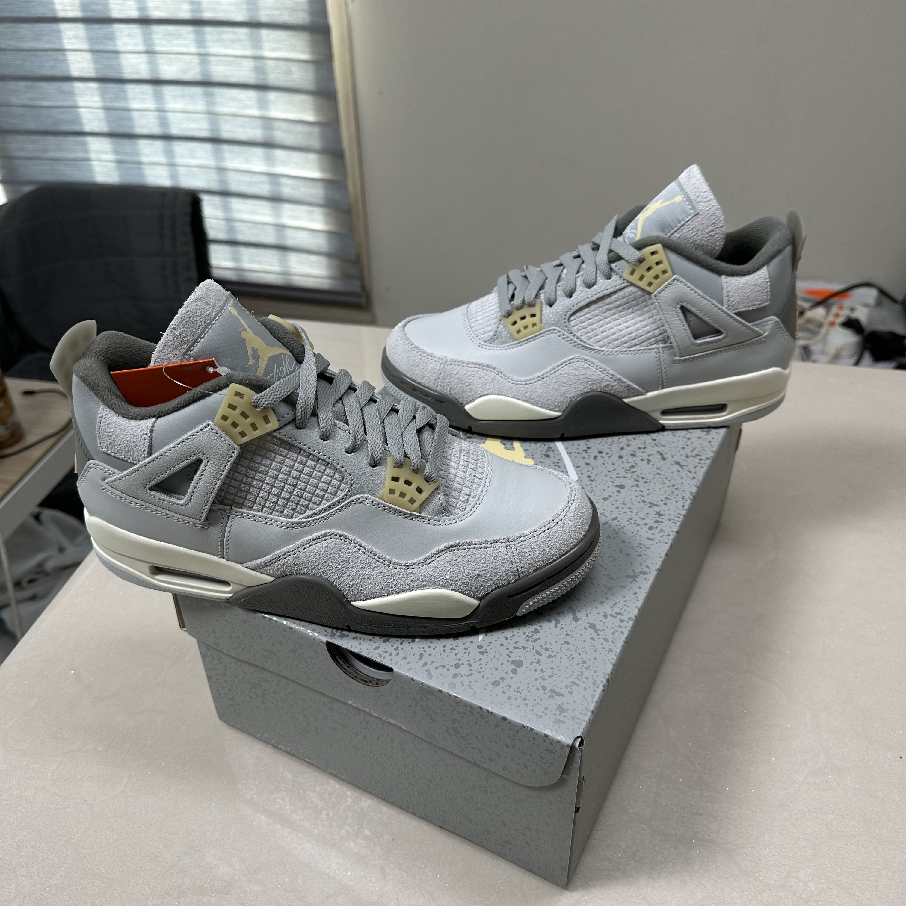 Jordan 4 Retro SE Craft 착용 스타일 - 2