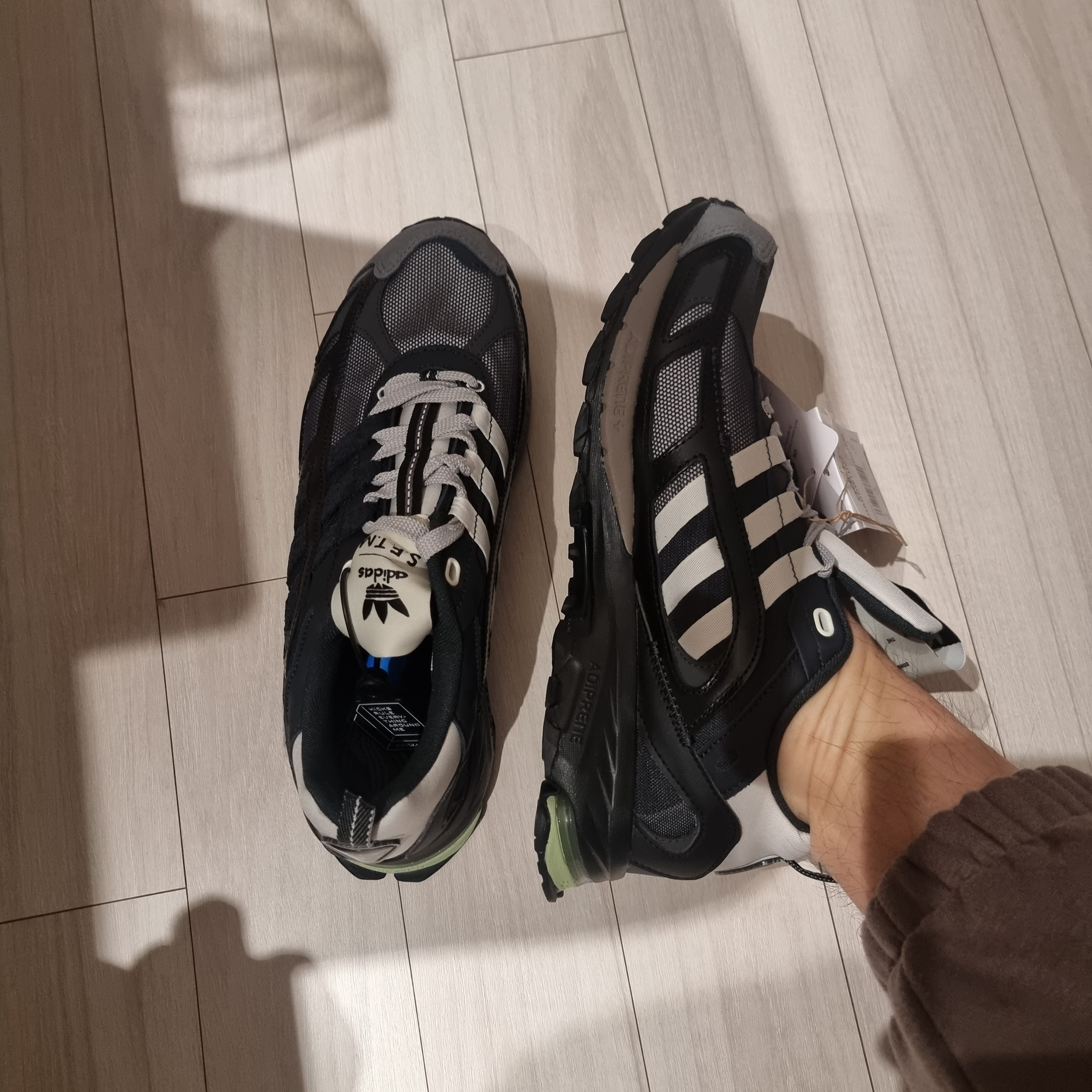 Adidas x Song for the Mute Shadowturf Core Black Night Grey 착용 스타일 - 3